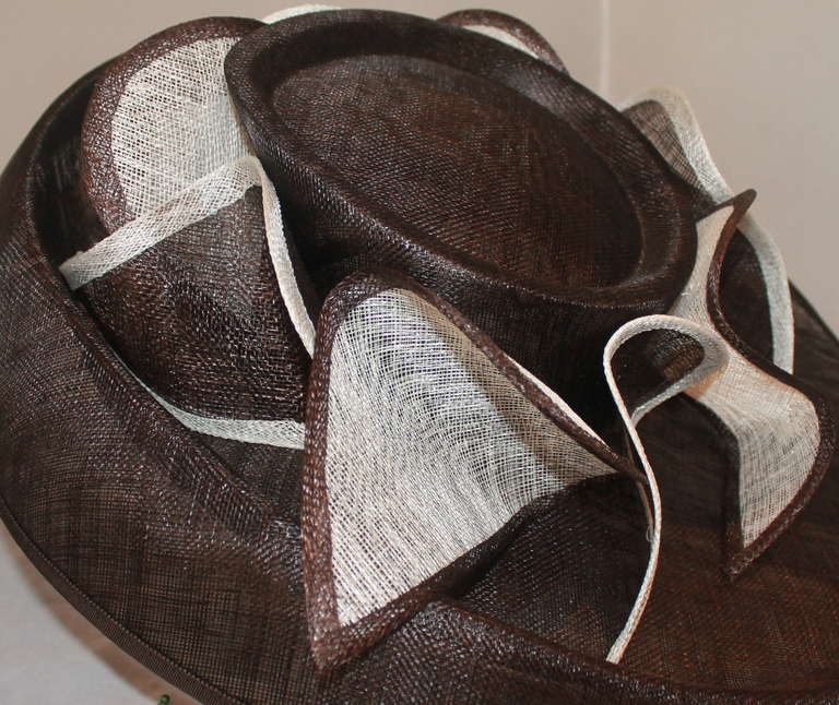 Herald & Heart Brown & White Proper Style Hat In New Condition In West Palm Beach, FL
