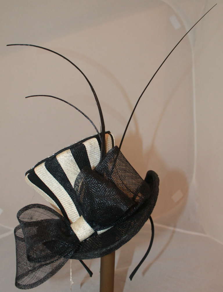 Herald & Heart B&W Top-Hat Style Fascinator Hat In New Condition In West Palm Beach, FL