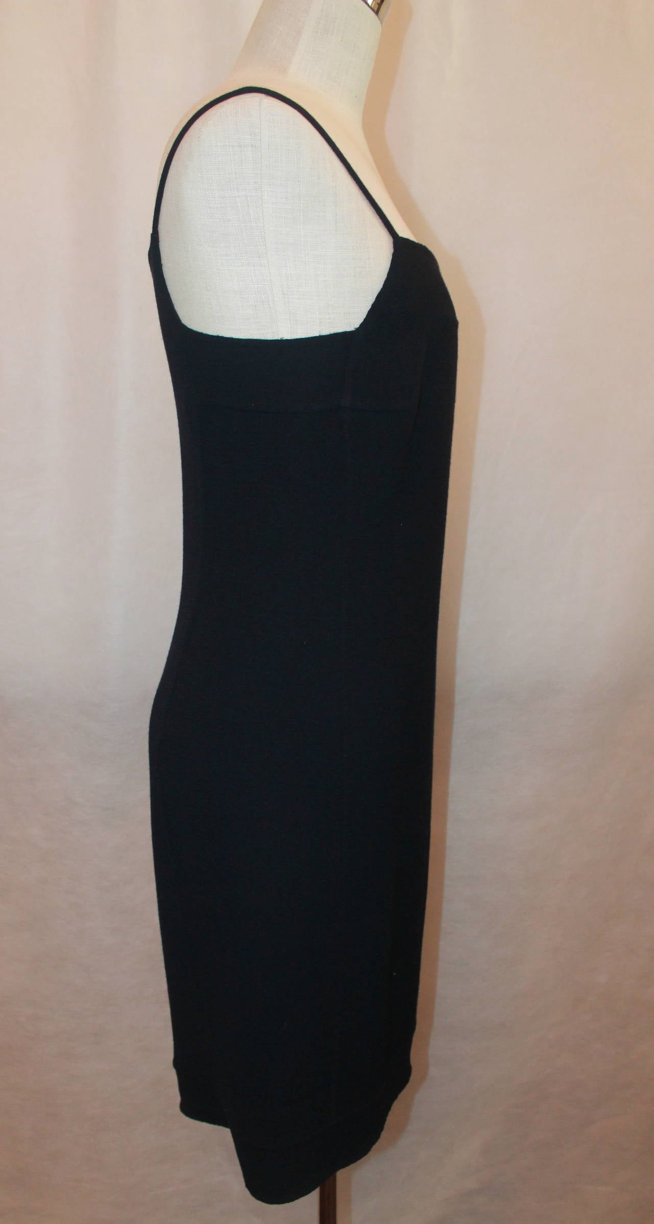 Black Chado Navy Wool Dress - 10 For Sale