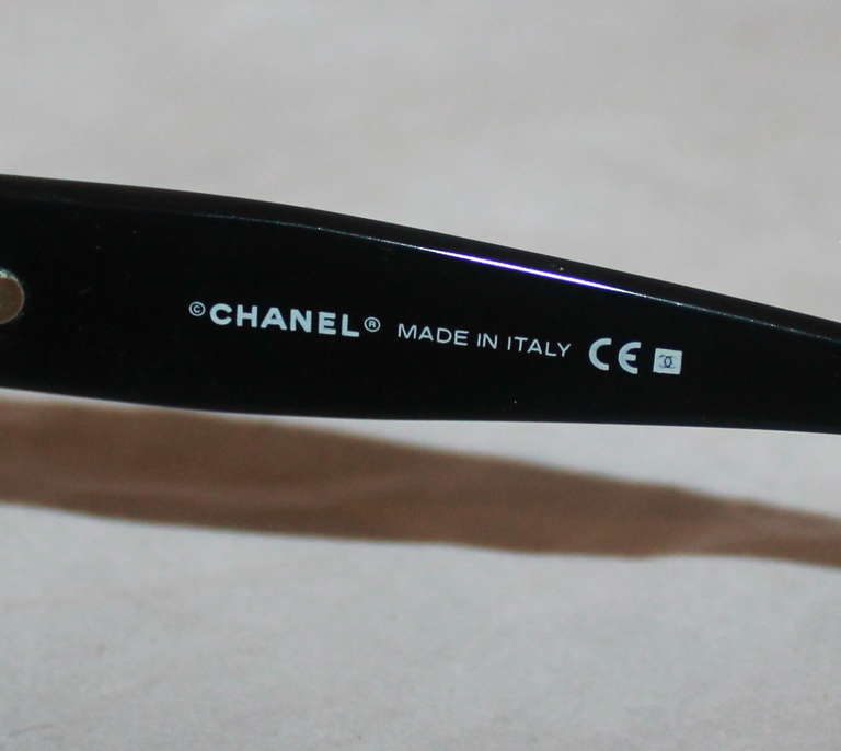 Women's Chanel Black Oversized Sunglasses