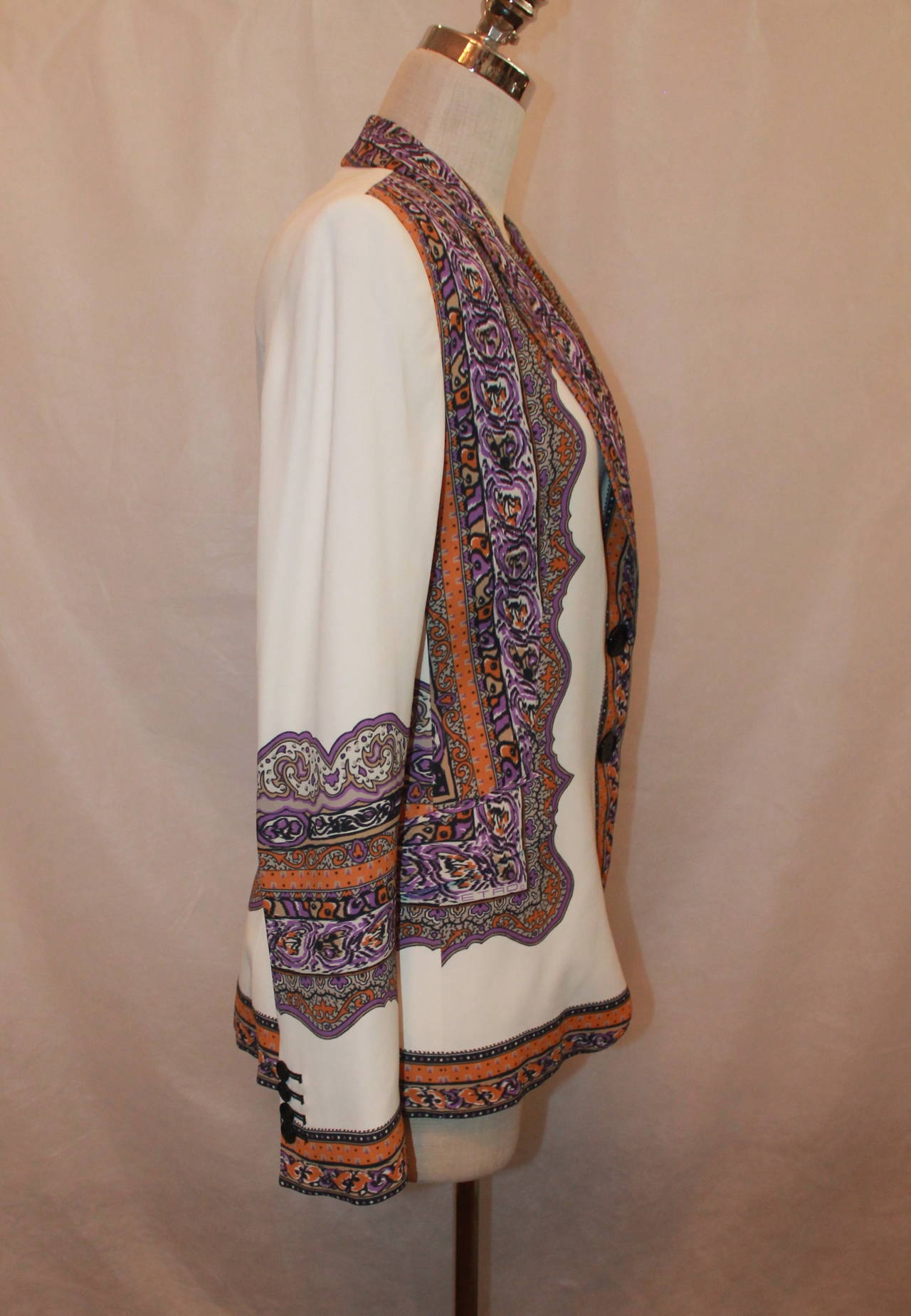 Etro White & Multi Color Printed Silk Jacket - 44 In Good Condition In West Palm Beach, FL