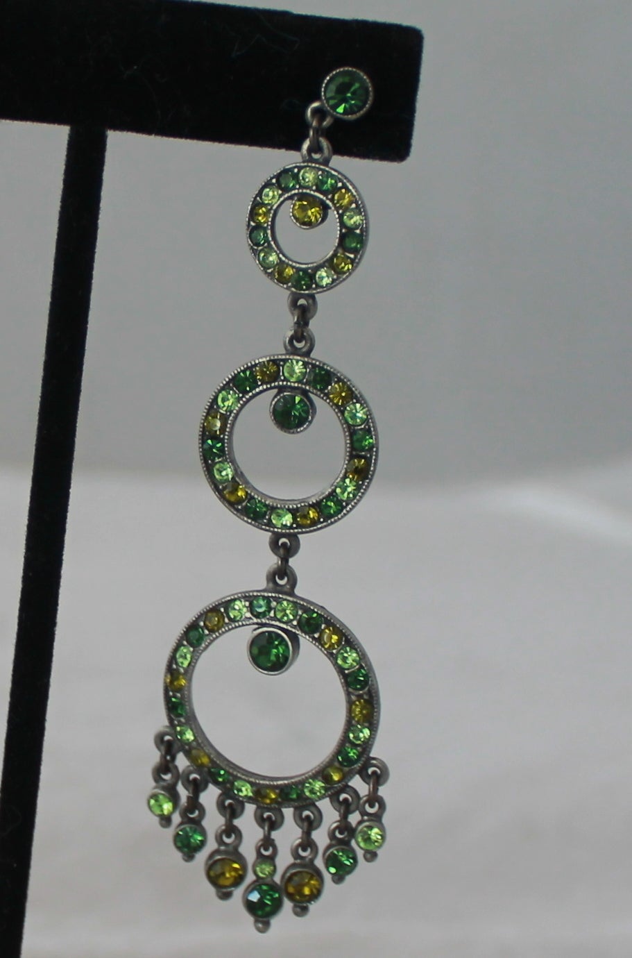 Ben Amun Green Multi-Tone Rhinestone Chandelier Earrings. These earrings are in excellent condition and are not missing any rhinestones. 

Length- 3.5
