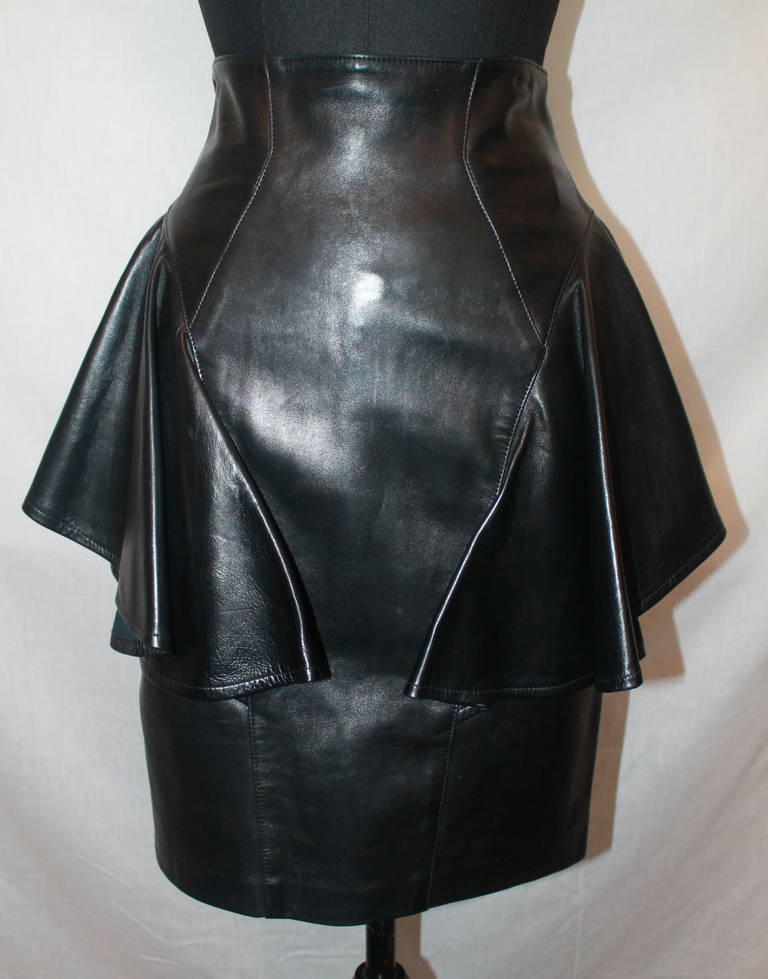 Women's Jean Claude Jitrois Black Leather Flounce Skirt - 38