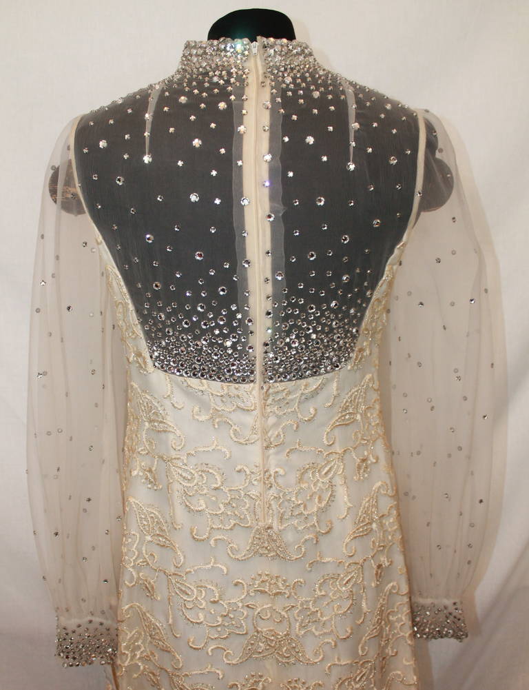 Unknown Vinatge Ivory Gown Circa 1970s - M 1