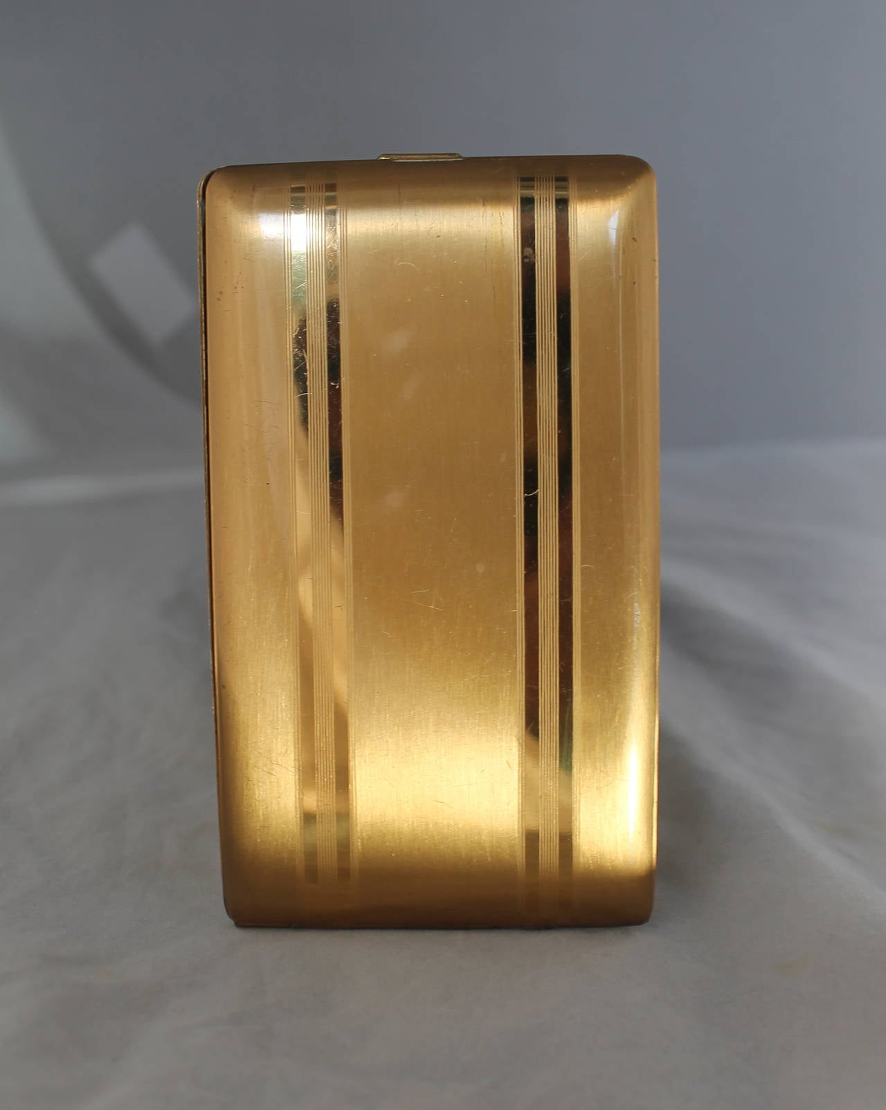 Hermès Cigarette Case Solid Silver with Gold Button Release, circa 1940 at  1stDibs