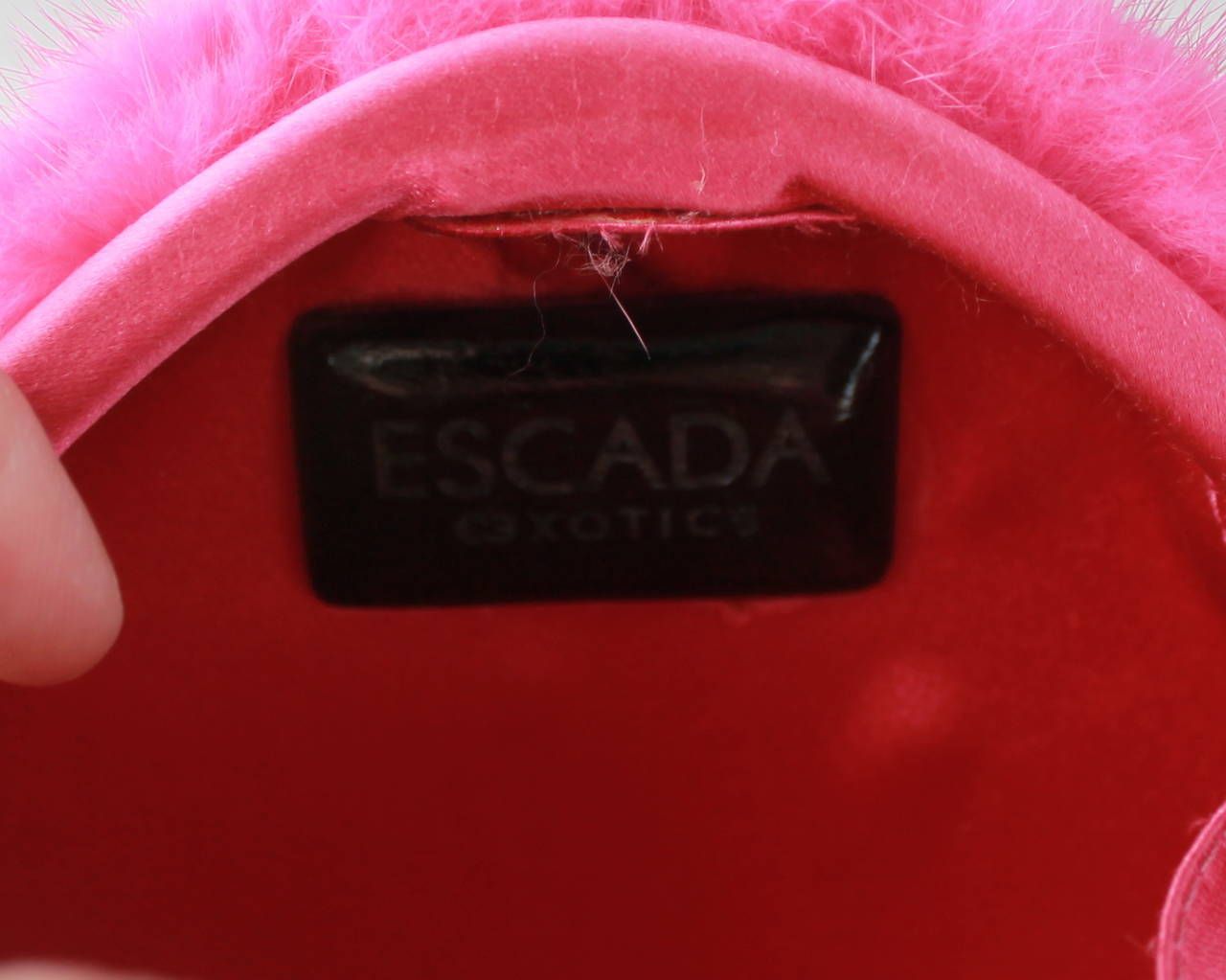 Escada Exotics Fuschia & Pink Polka-Dot Mink Handbag In Excellent Condition In West Palm Beach, FL