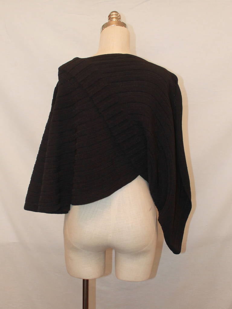 Chanel Black Asymmetrical Ribbed Poncho - 40 In Excellent Condition In West Palm Beach, FL