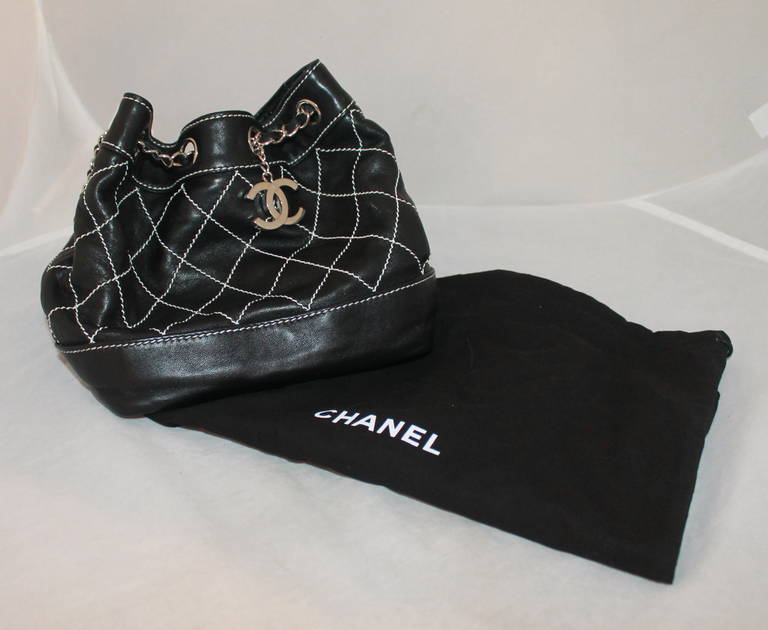 Women's Chanel Black Lambskin Small Bucket Handbag - circa 2007