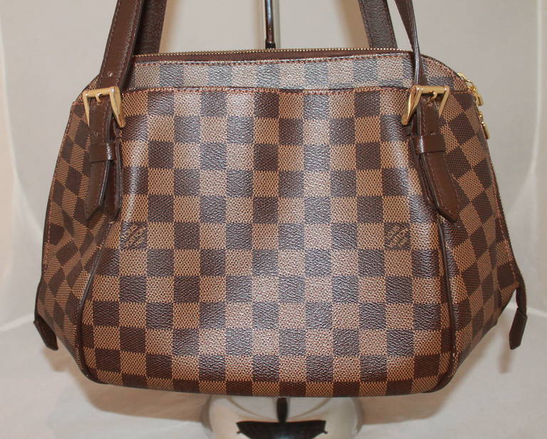 Louis Vuitton Brown Damier Ebene Handbag. This bag is in impeccable condition and is from 2004. 

Measurements:
Height- 9