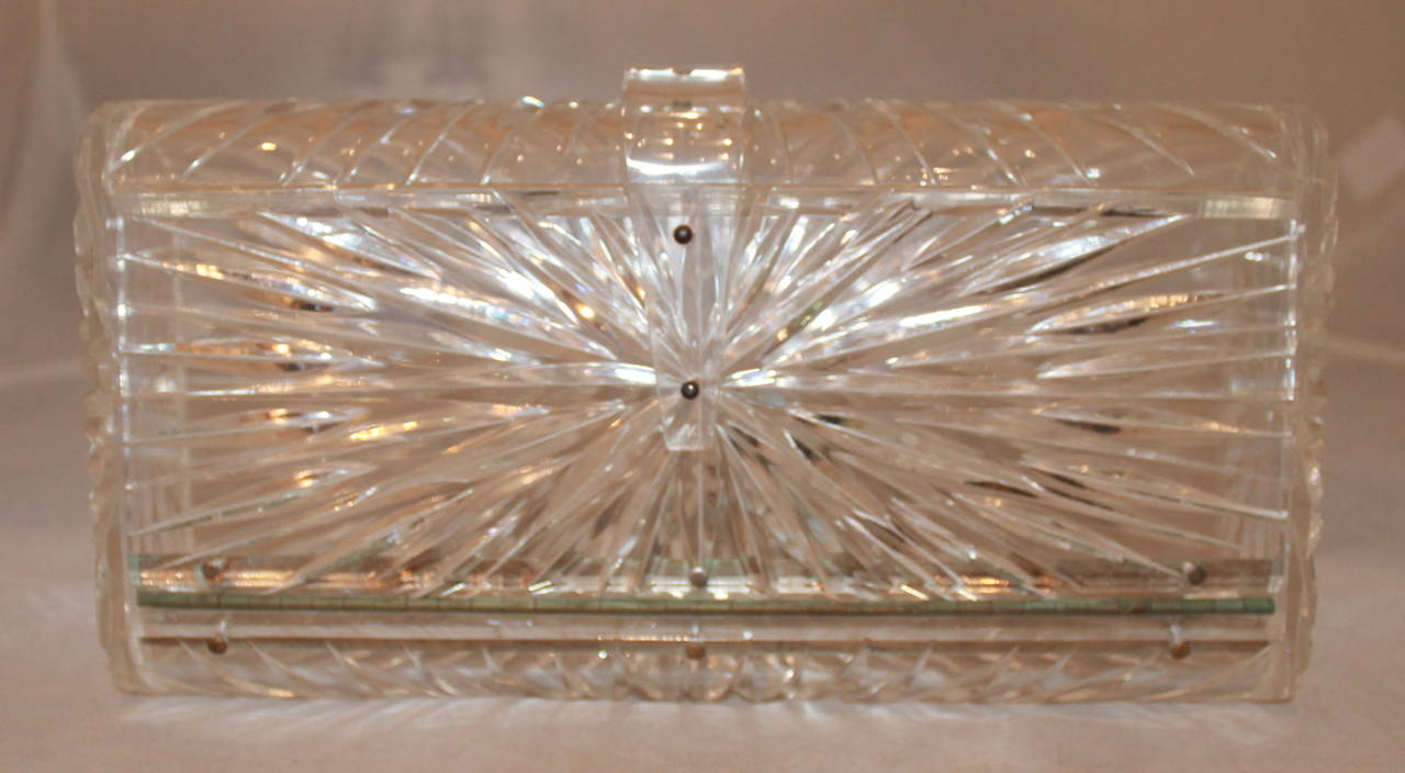 Unknown Vintage Carved Lucite Clutch In Excellent Condition In West Palm Beach, FL
