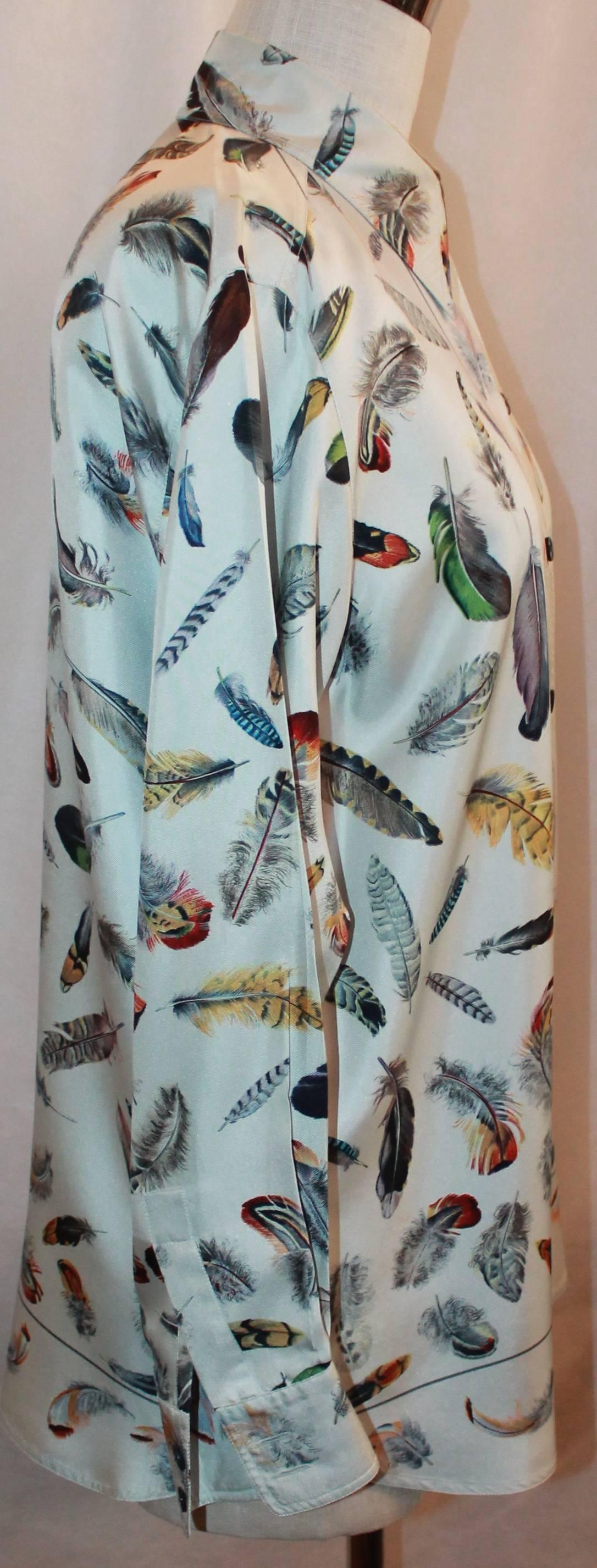 Hermes 1990s Pale Blue Feather Printed Long Sleeve - 36 In Excellent Condition In West Palm Beach, FL