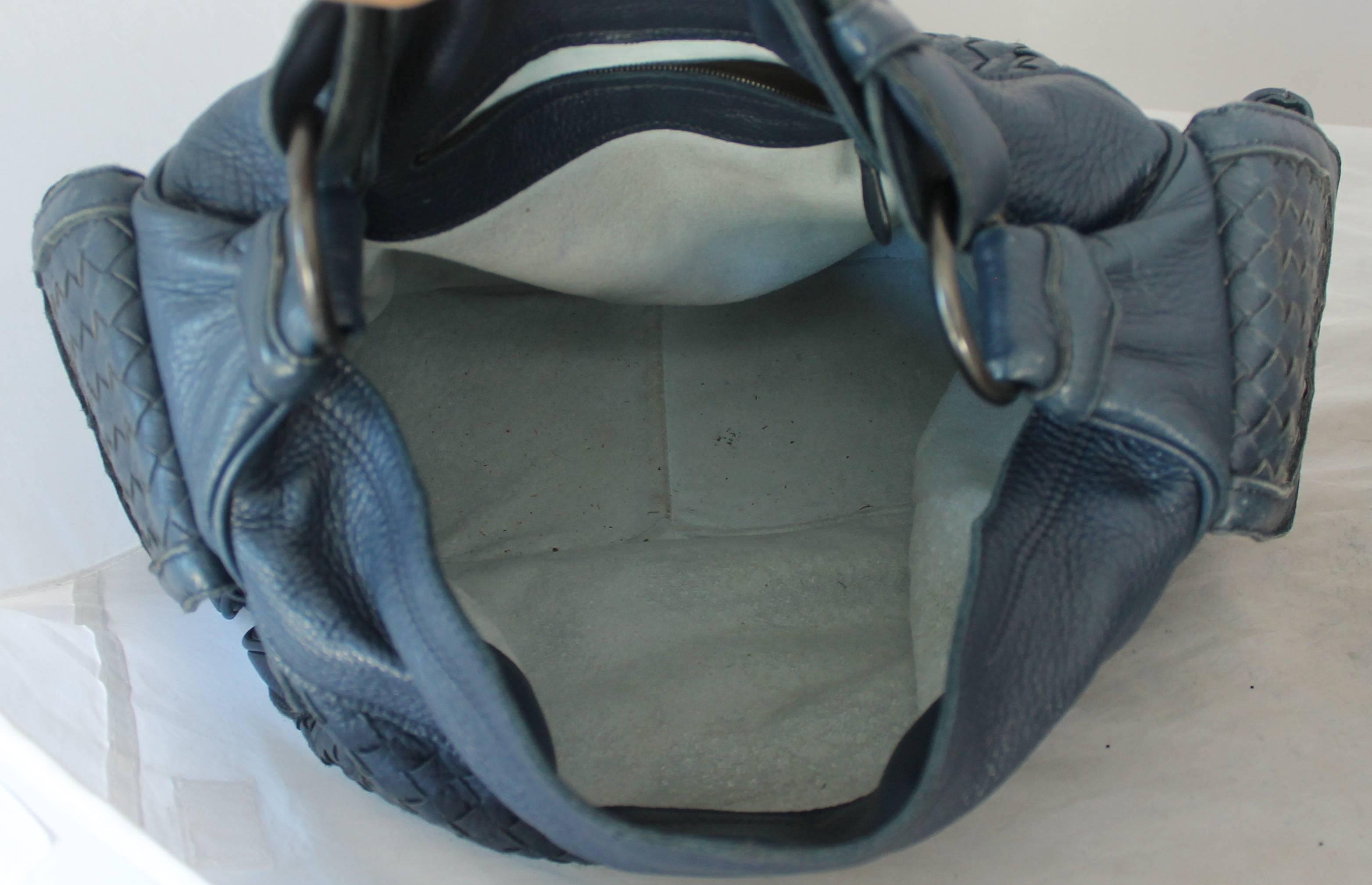 navy bottega bag