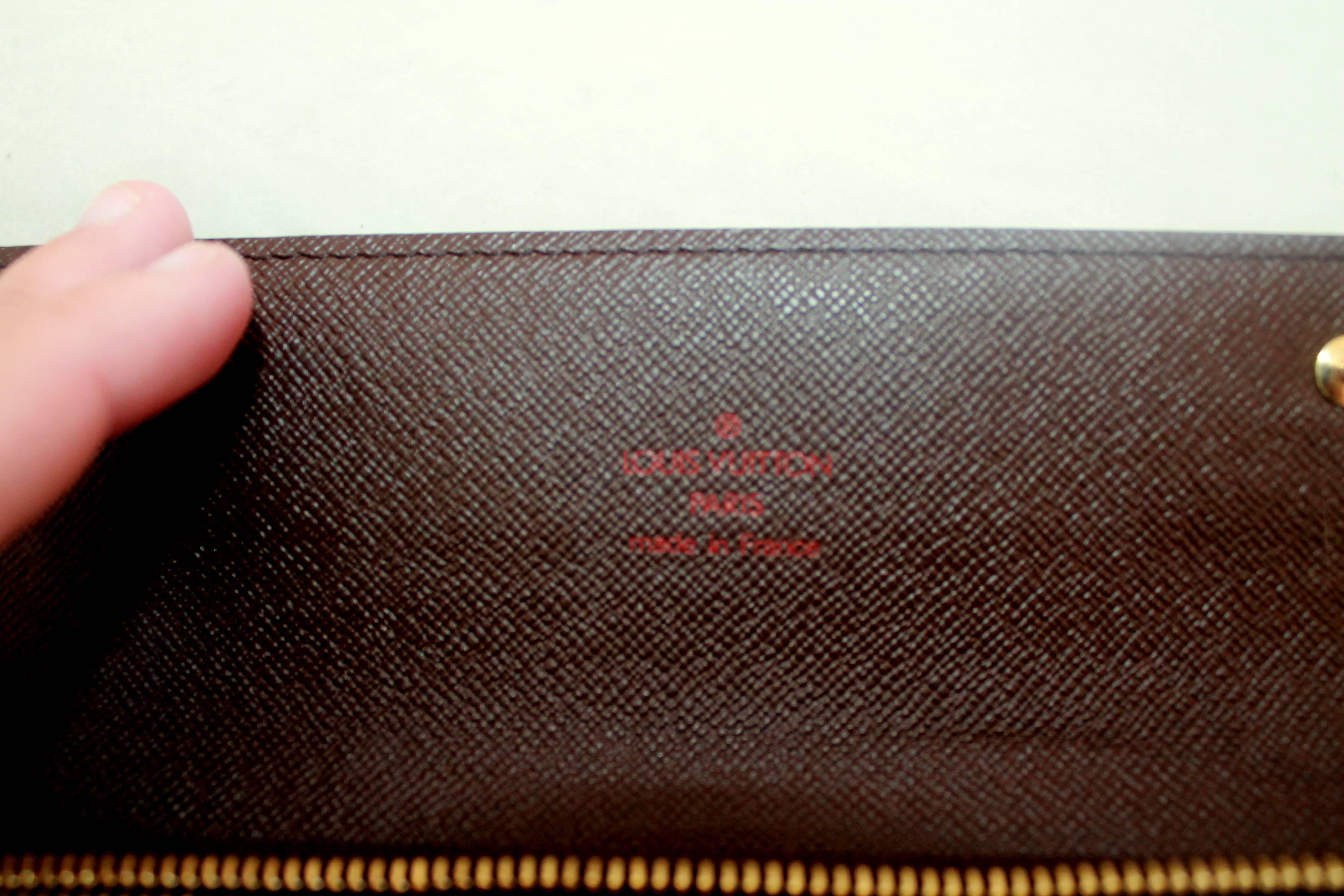 Louis Vuitton Brown Damier Print Wallet & Wristlet GHW - circa 2005  1