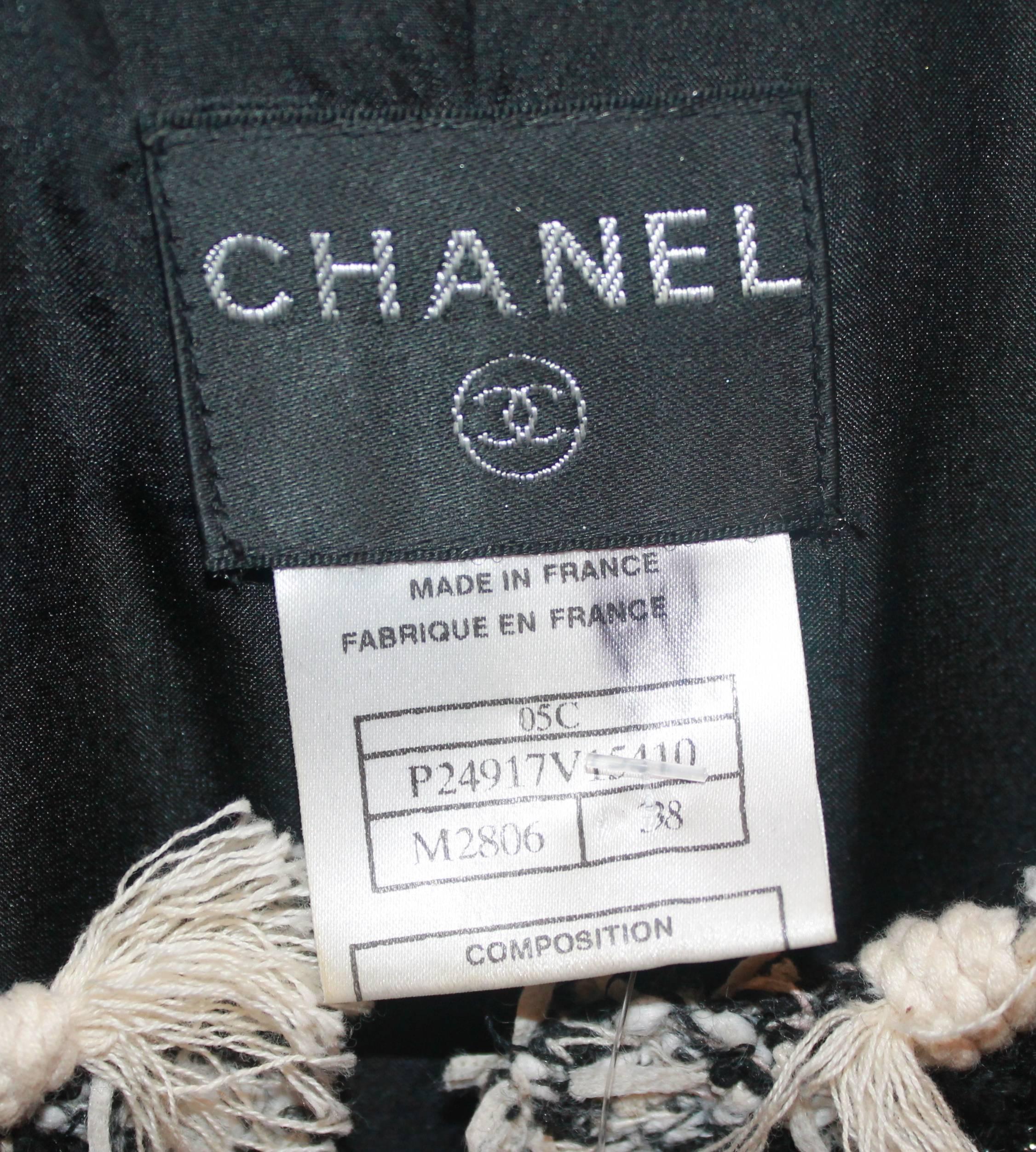 Chanel Black & Ivory Tweed Jacket Style Dress - 38 - Circa 05C 3