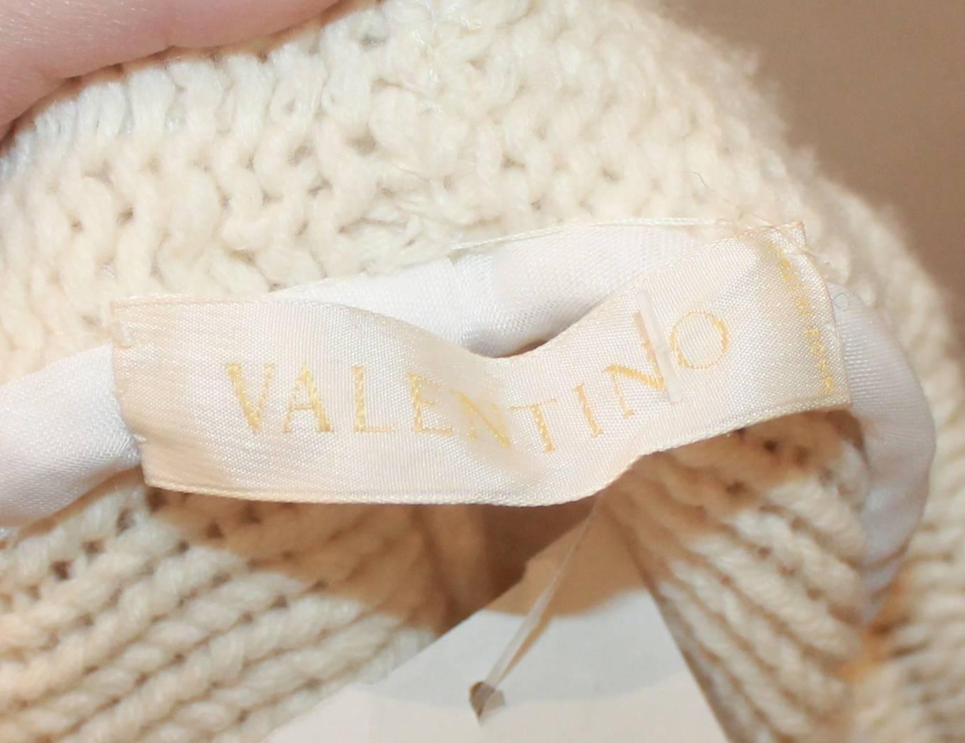 Valentino 1990's Vintage Creme Wool & Cashmere Knitted Skirt - L In Excellent Condition In West Palm Beach, FL