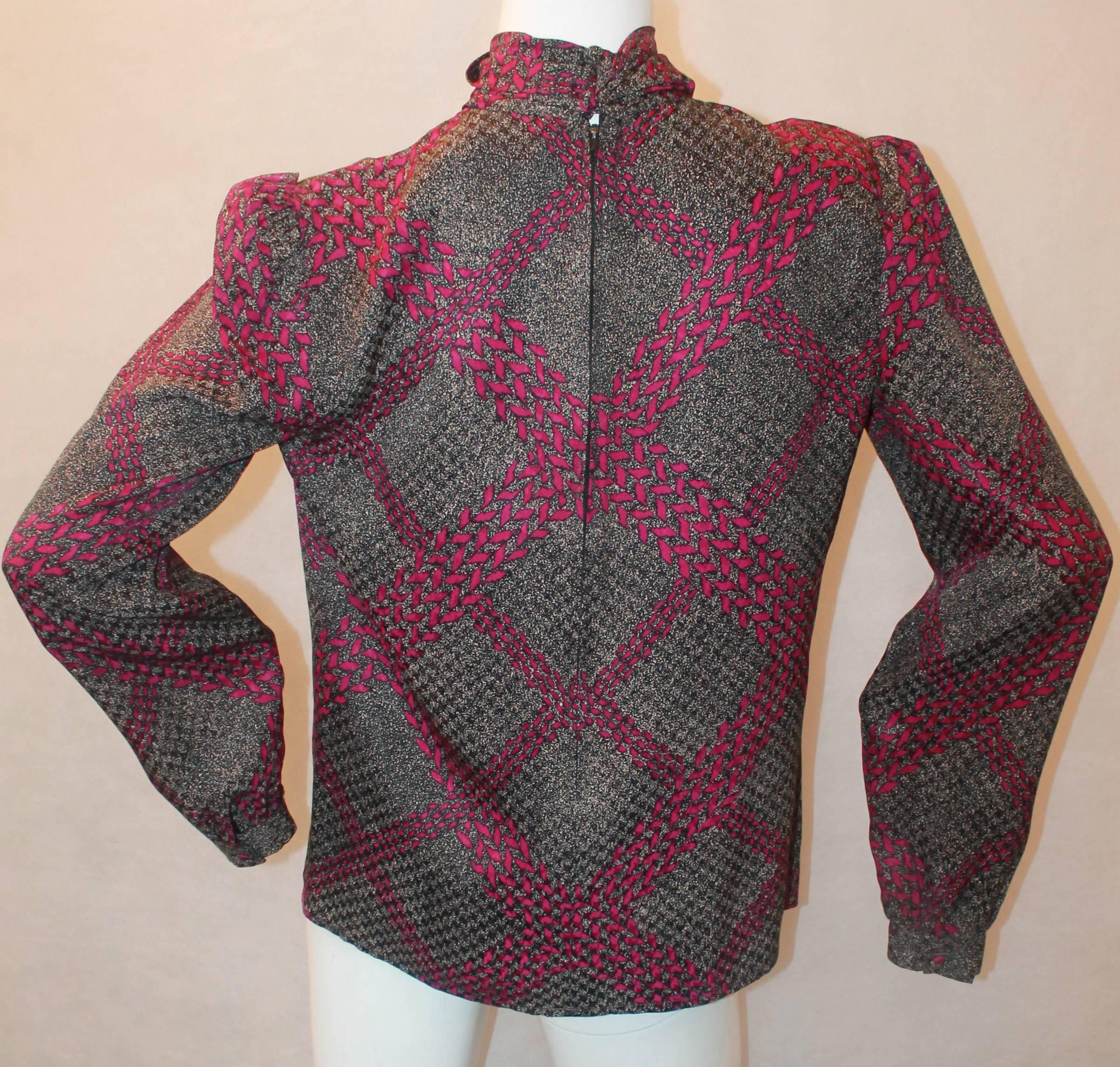 Adolfo 1970's Vintage Black & Purple Printed Long Sleeve Silk Blouse - M In Excellent Condition For Sale In West Palm Beach, FL