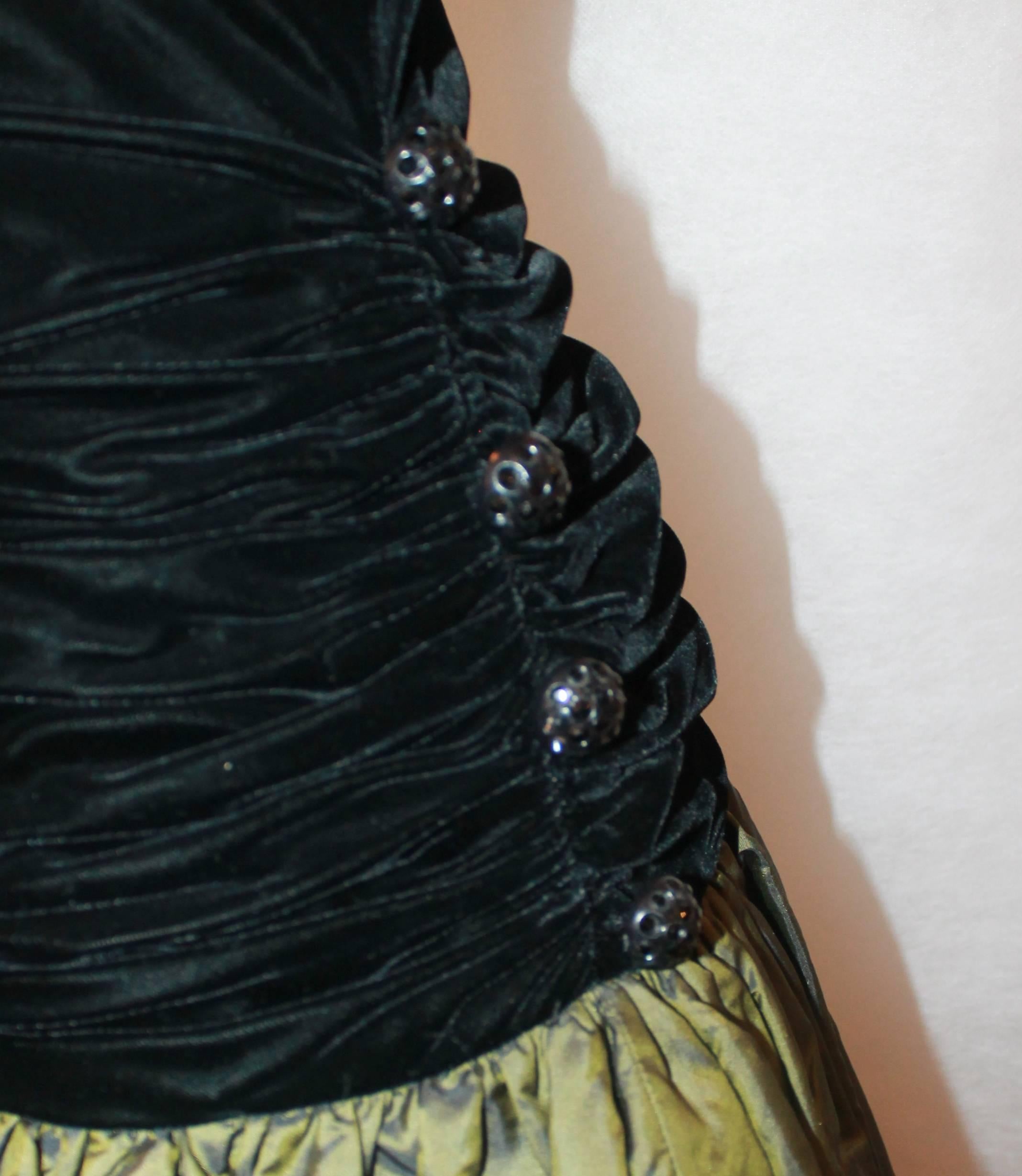 Women's Carolyne Roehm 1980's Black Velvet Dress with Olive Ruffle Bottom - 4 For Sale