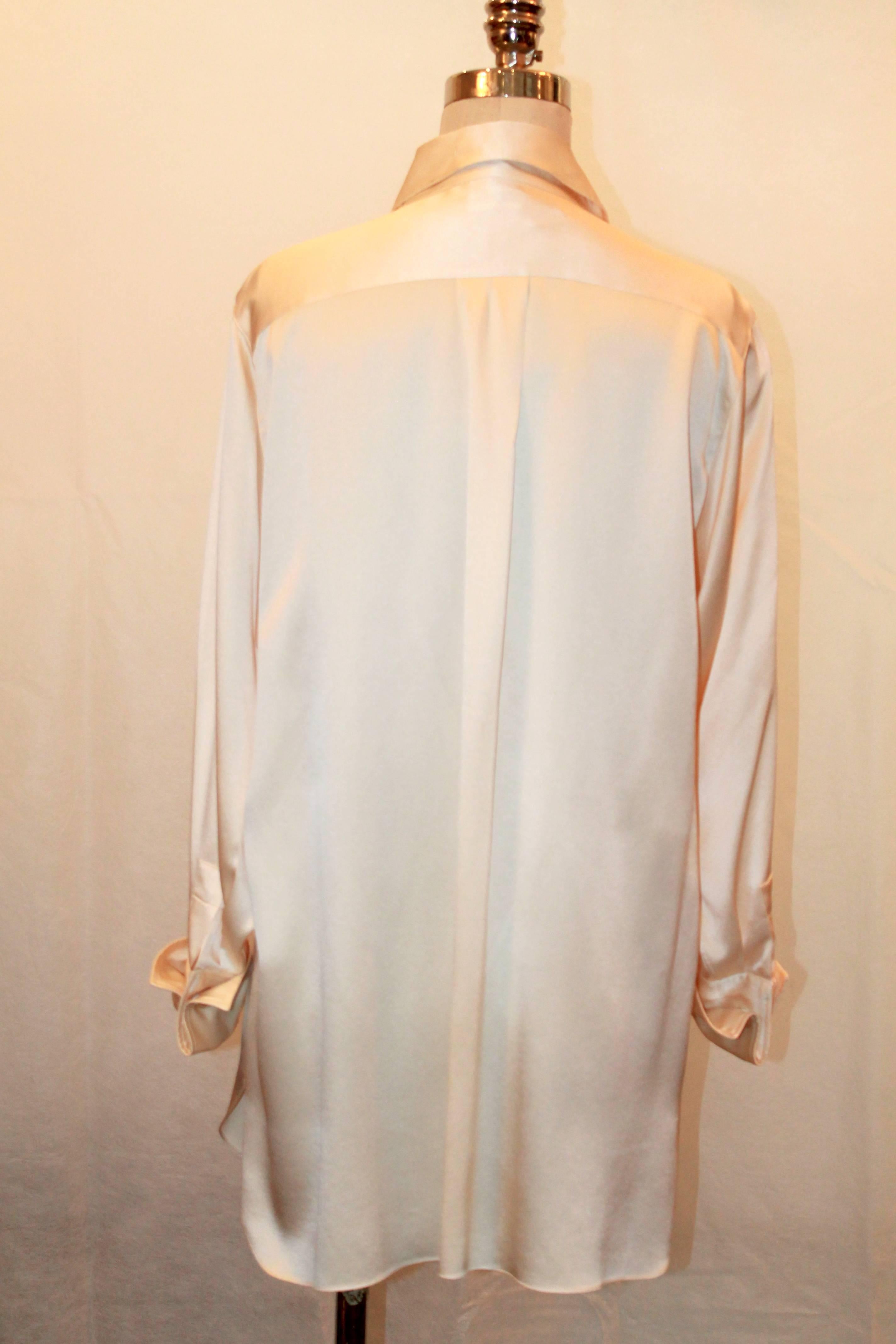 Chanel 1980's Vintage Ivory Silk Long Sleeve Blouse - M In Good Condition In West Palm Beach, FL