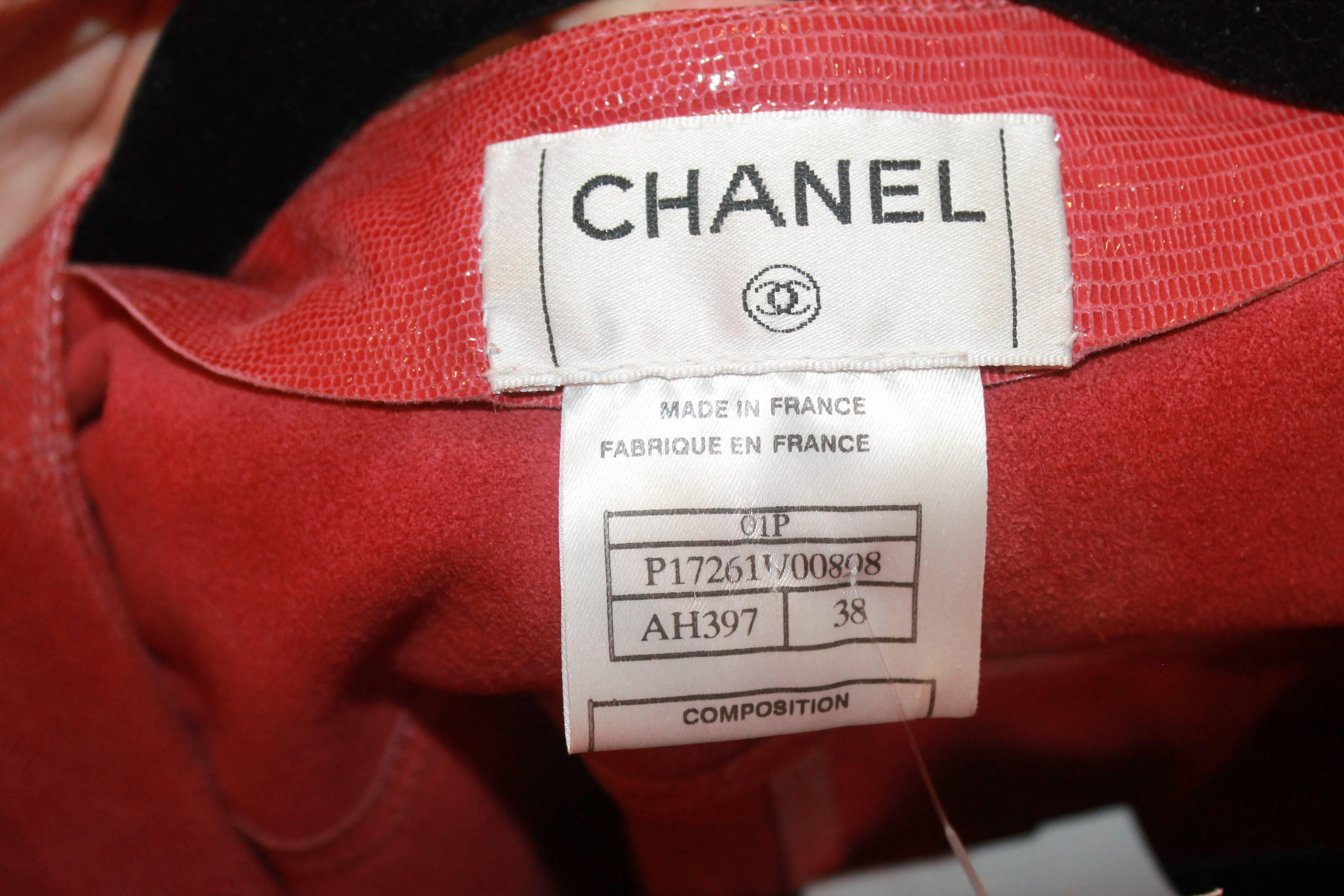 Chanel Rose Lizard Embossed Leather Vest with Front Zip - 38 - circa 2001 2