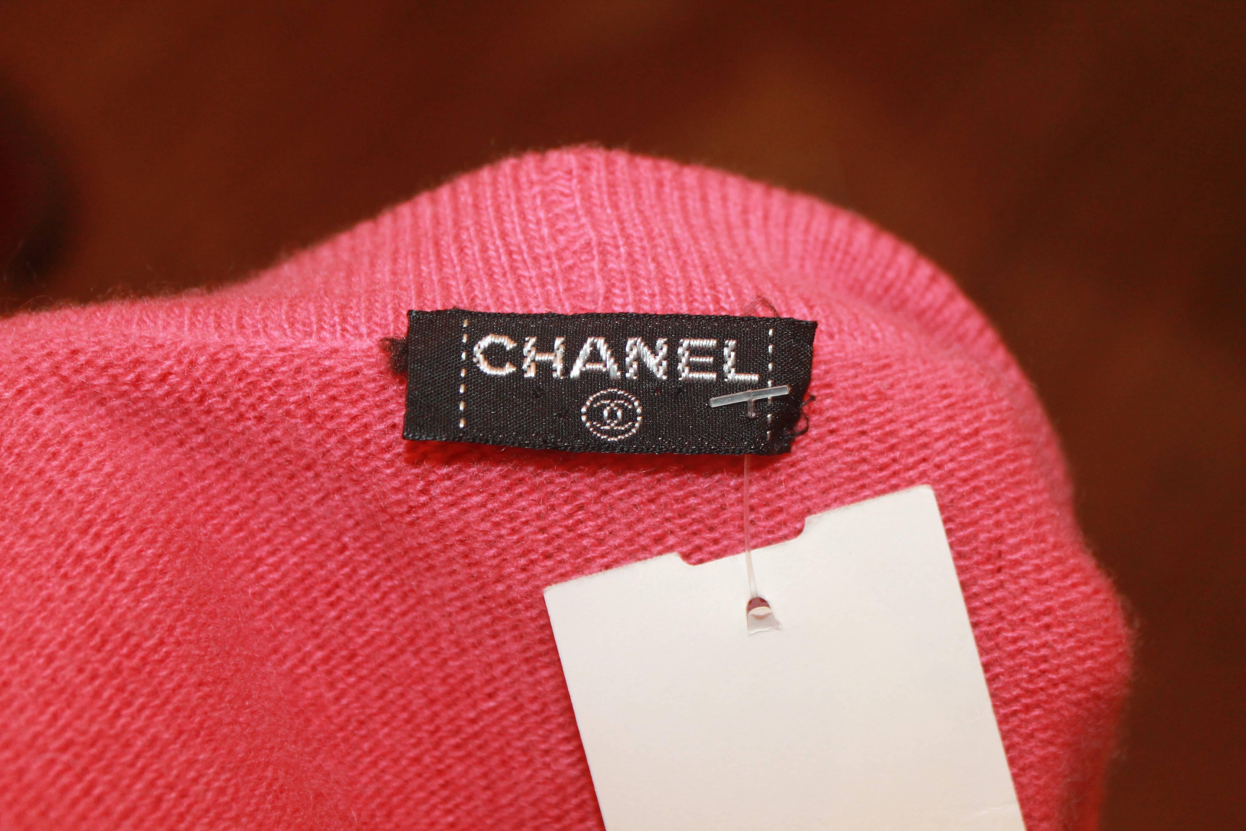 Chanel Vintage Coral Cashmere Cardigan with Cinched Bottom- circa 1980's - M 2