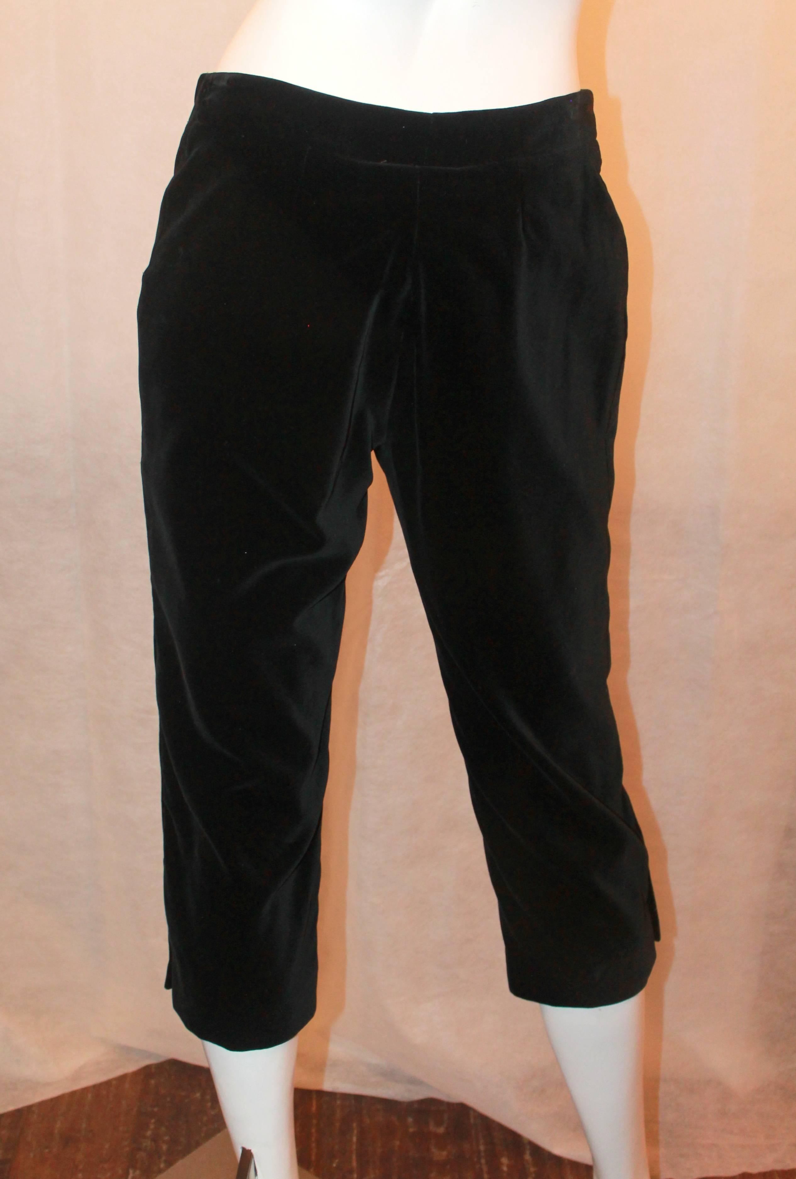 Women's Chanel Black Velvet Cropped Pants w/ Front Zip - 42 - 2005
