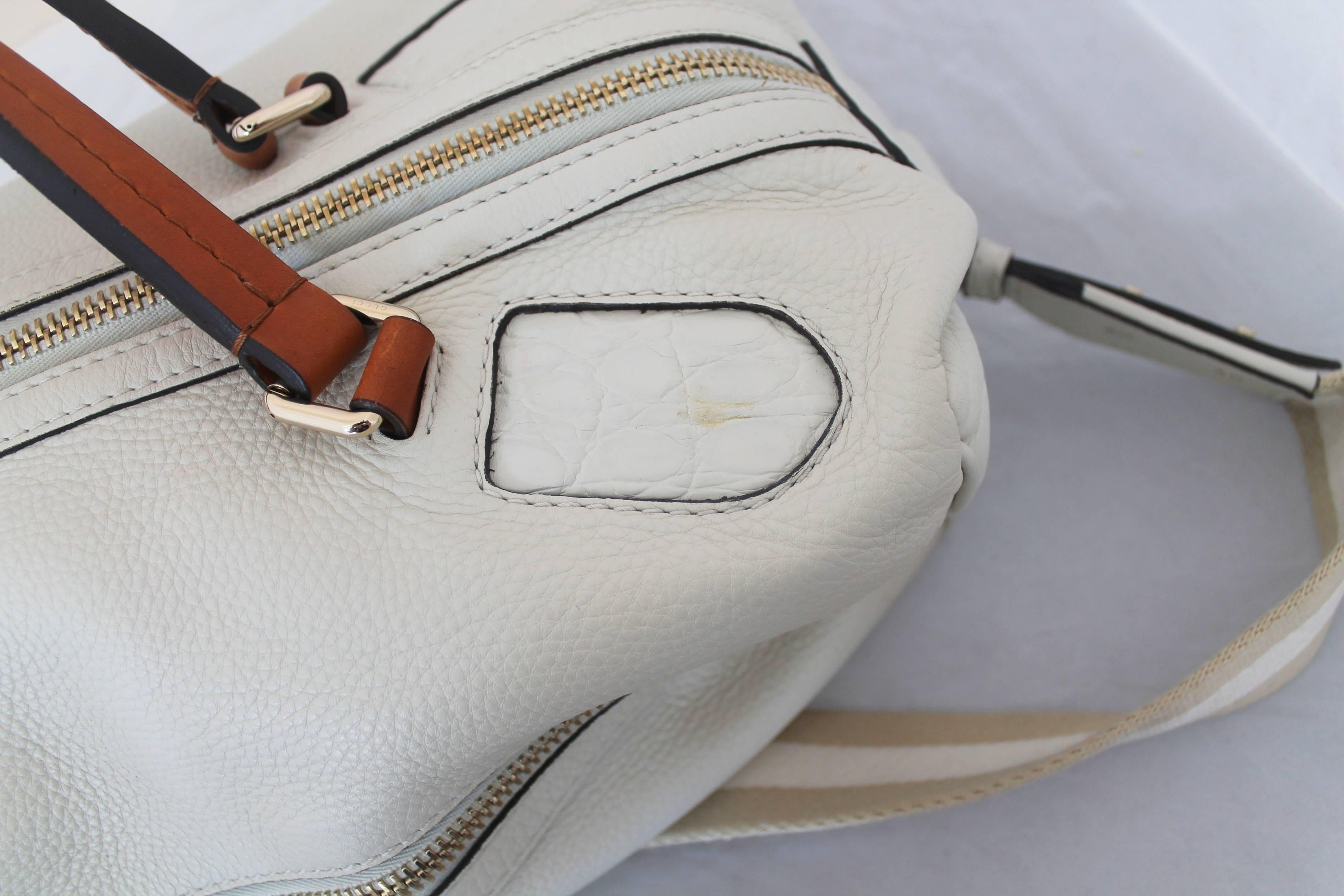 Emanuel Ungaro Ivory Leather Shoulder Bag 1