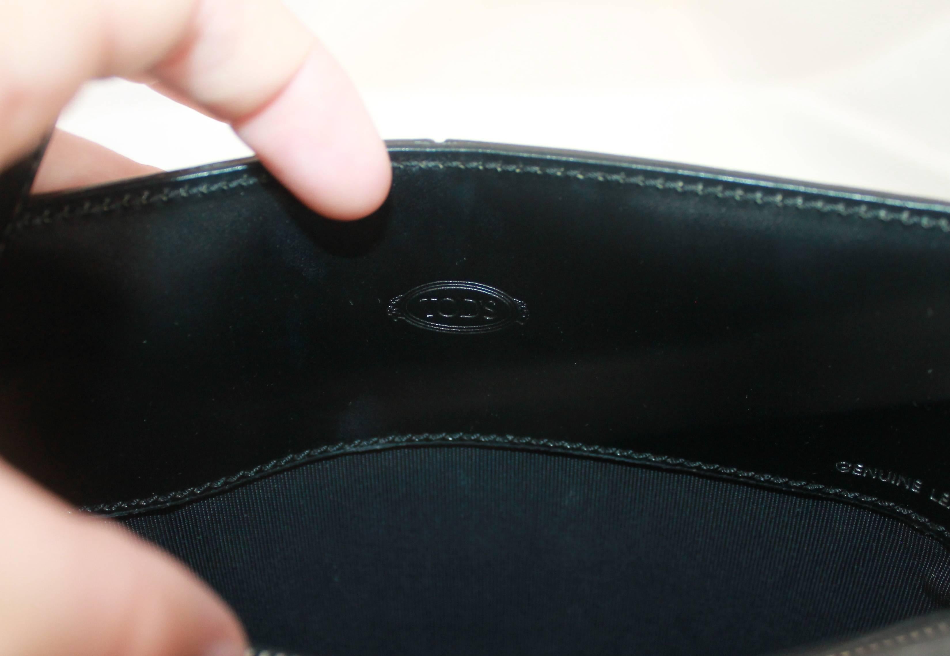 Tods Schwarze Ledertasche mit Henkel oben und Crossbody-Riemen SHW 3