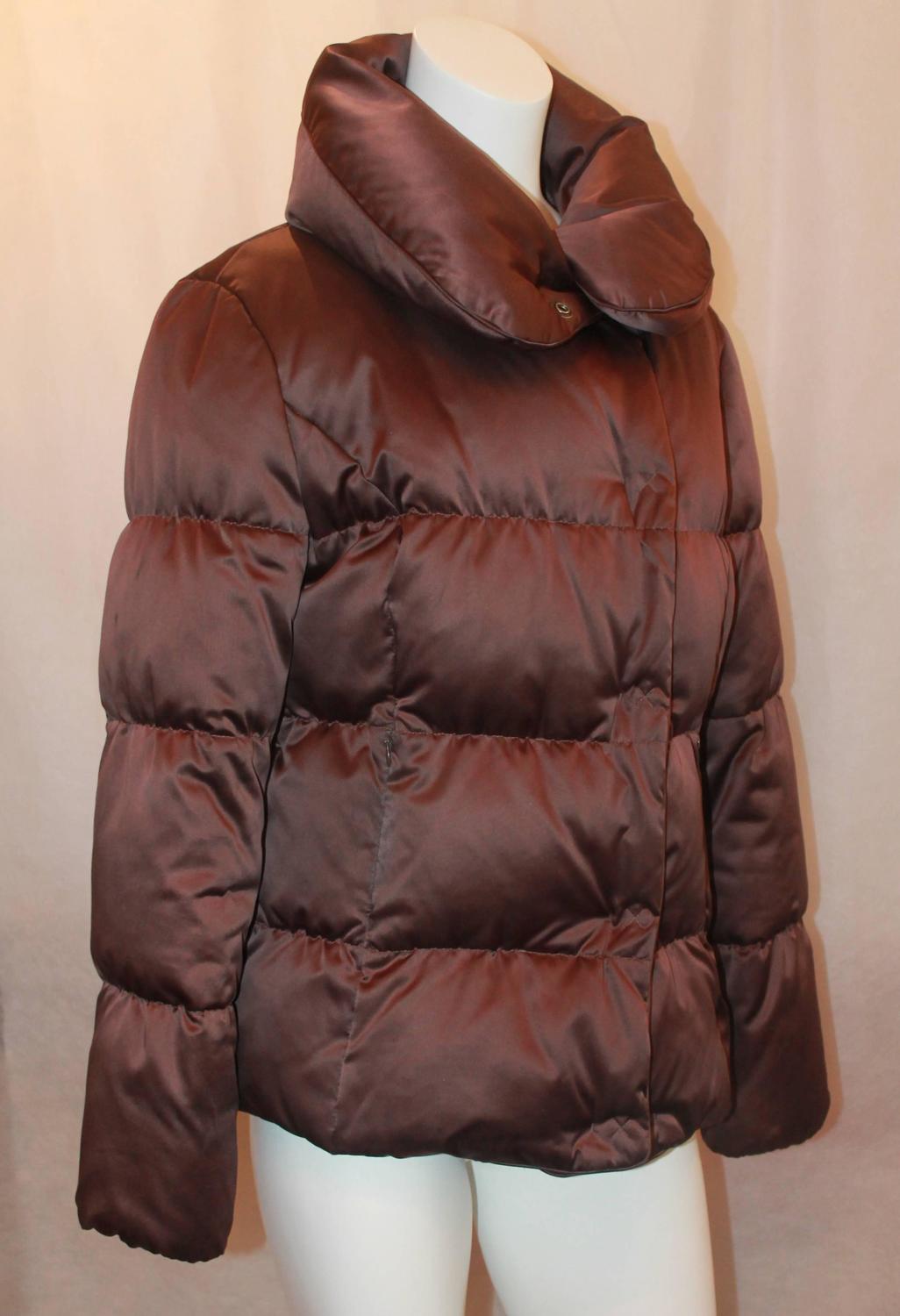Burberry Brown Quilted Puffer Coat w/ Collar M For Sale at 1stdibs