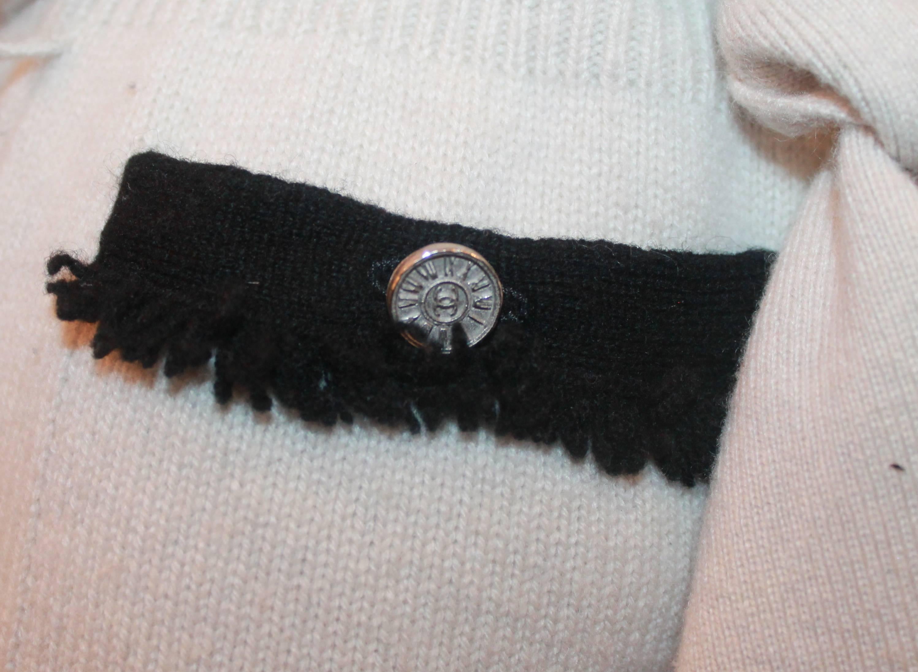 Women's Chanel Cream Cashmere Sweater w/ Black Fringe Trim & Belt Sash - 38