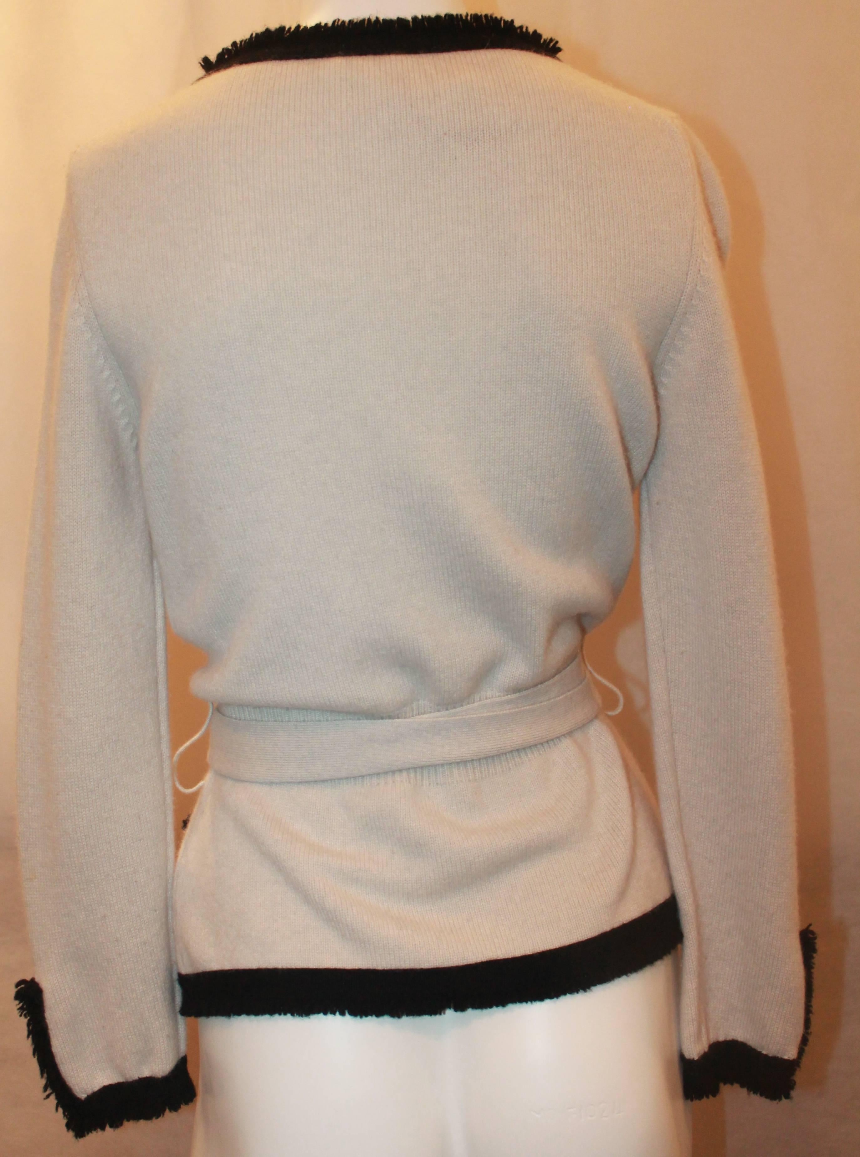 Chanel Cream Cashmere Sweater w/ Black Fringe Trim & Belt Sash - 38 In Good Condition In West Palm Beach, FL