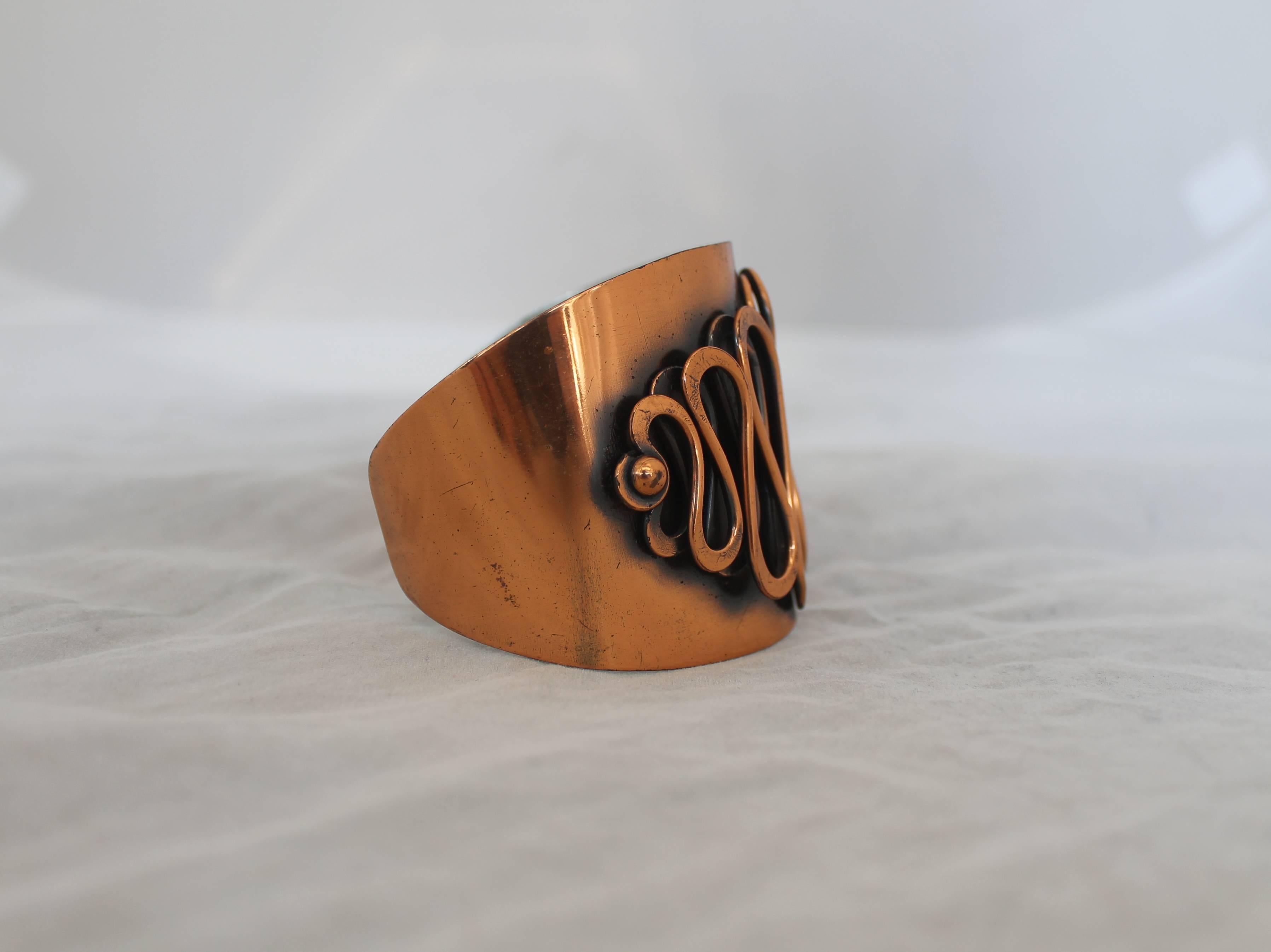 Rebajes Vintage Copper Rhythm Linear Cuff Bracelet - 1950's.  This unique vintage bracelet is in very good vintage condition with only some wear consistent with its age.  It features a double 