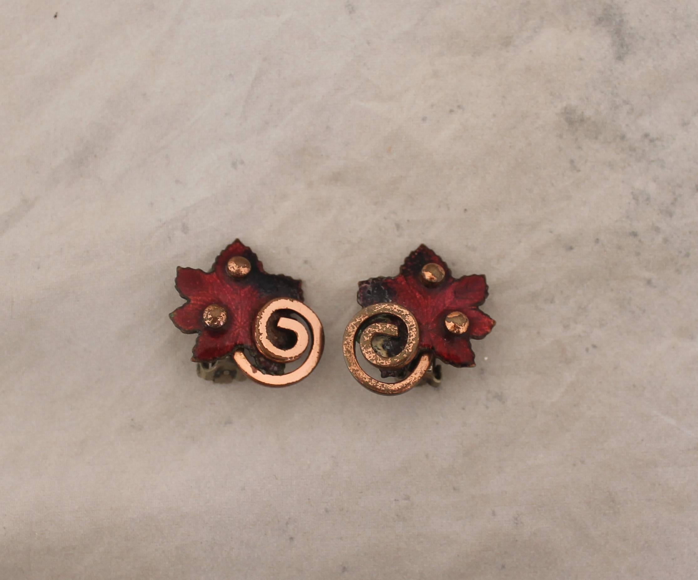 Matisse Vintage Red Enamel & Copper Maple Leaf Clip Earrings & Pin Set - 1950's.  This beautiful clip earrings and pin set is in good vintage condition with only some wear consistent with age.  They feature a maple leaf design with a swirled stem,