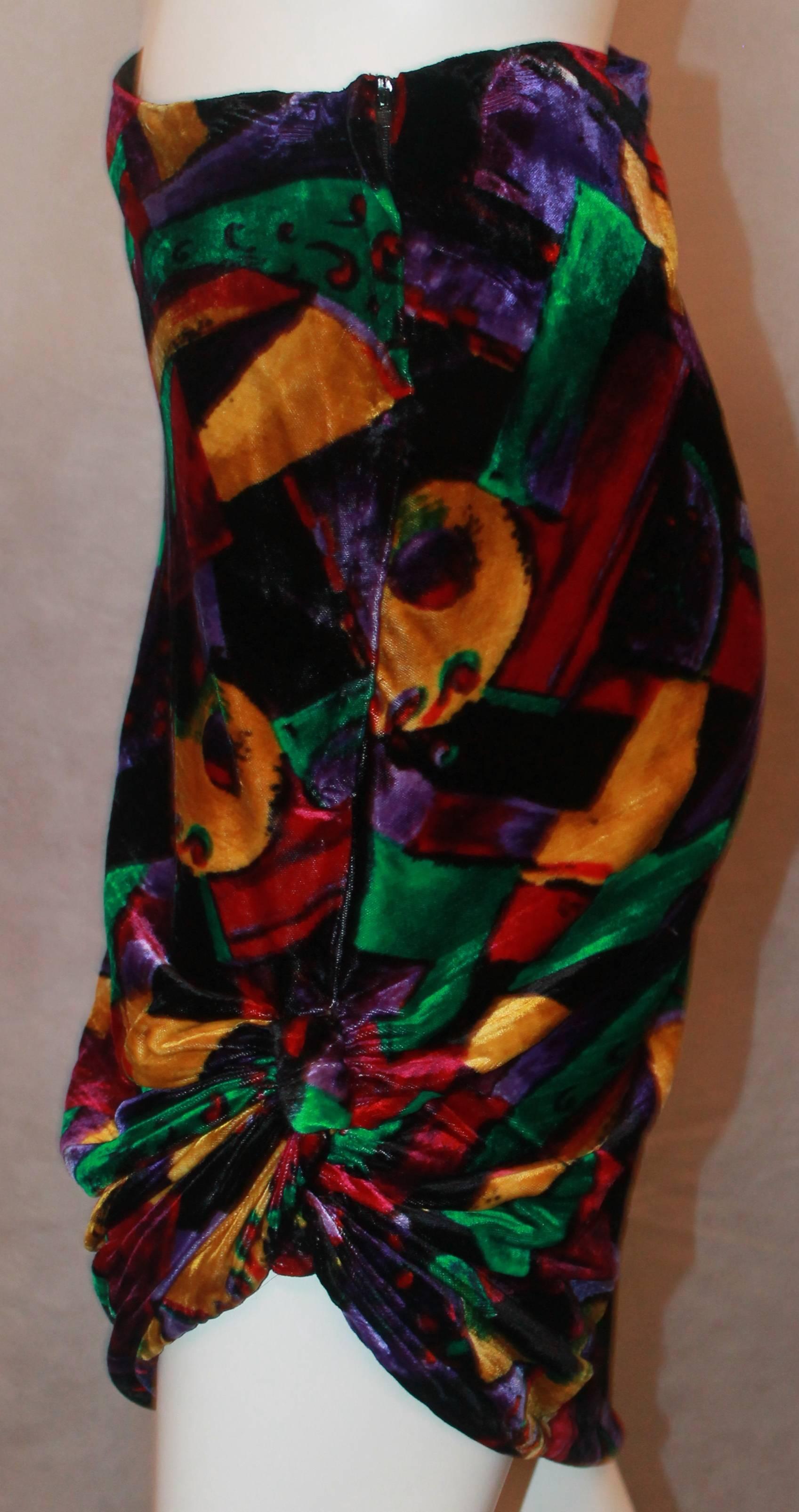 Black Gianni Versace Couture Vintage 1990's Abstract Velvet Skirt - Size 4 For Sale