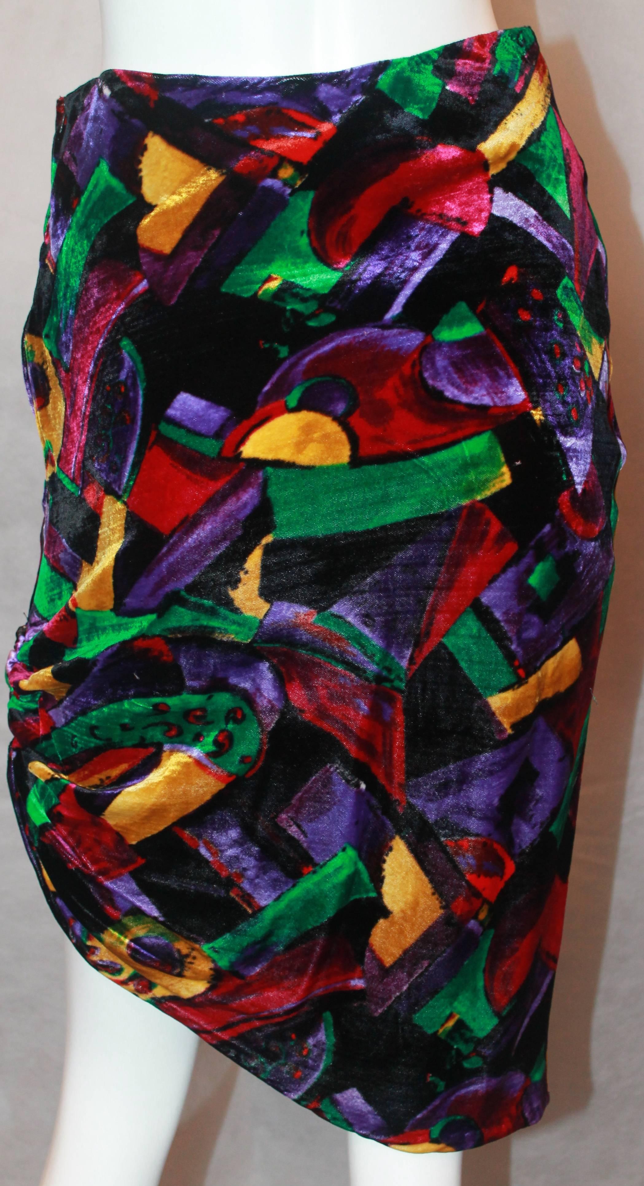 Gianni Versace Couture Vintage 1990's Abstract Velvet Skirt - Size 4 In Excellent Condition For Sale In West Palm Beach, FL