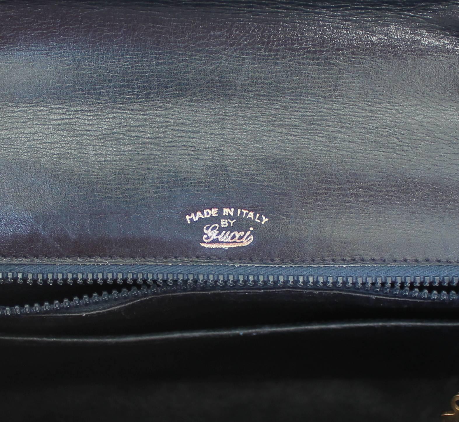 Bolso vintage Gucci de piel azul marino con asa de bambú - circa años 50 1