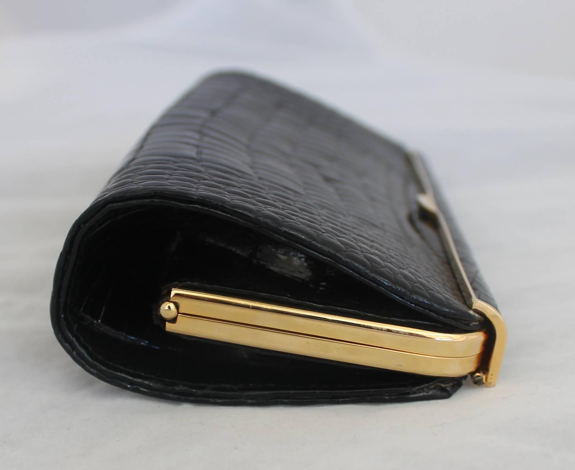 Gucci Vintage Black Small Alligator Clutch - GHW - Circa 1980's or Earlier In Good Condition In West Palm Beach, FL