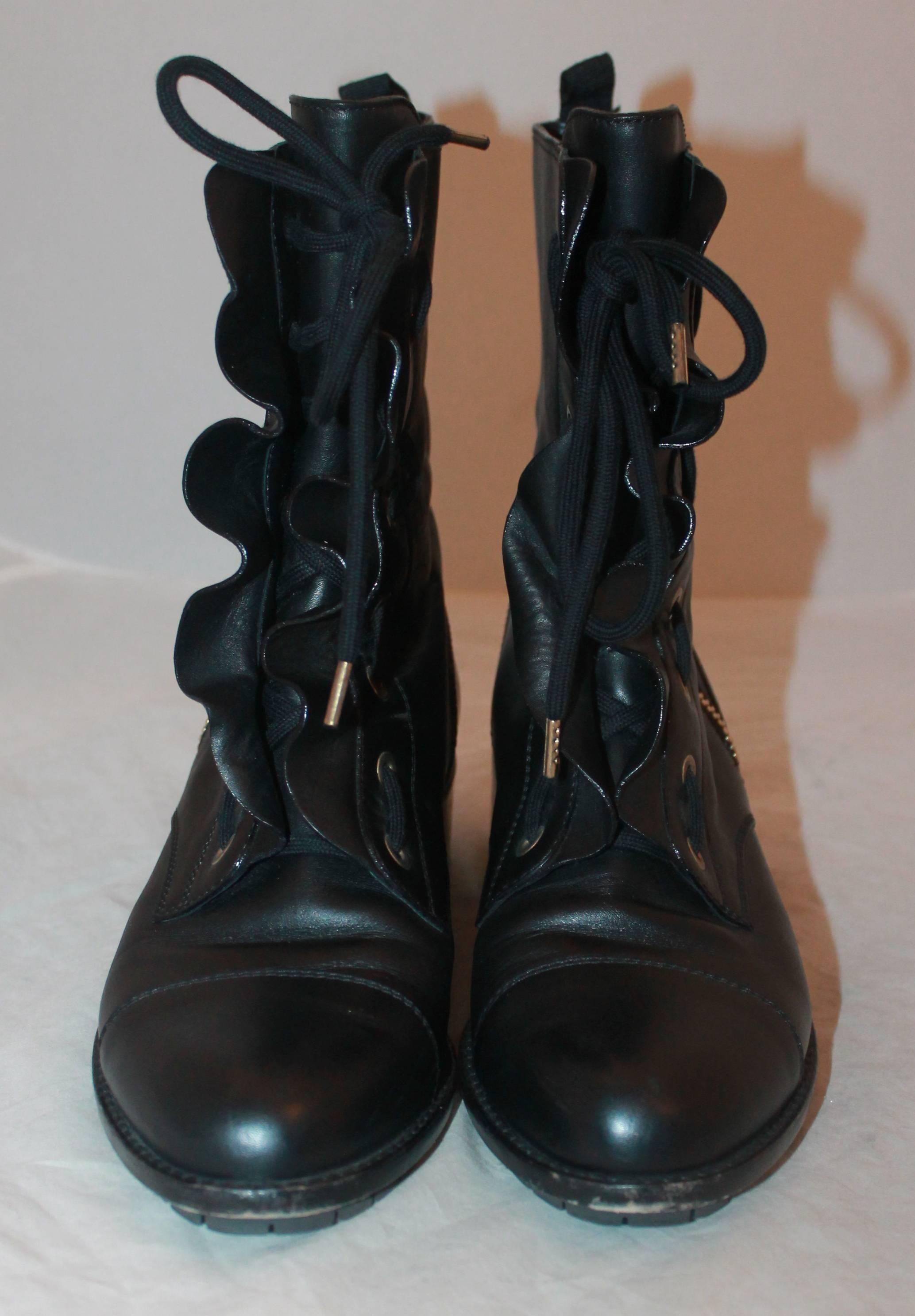Valentino Black Leather Ruffle Combat Boots - 38 - Retail: $1200 In Excellent Condition In West Palm Beach, FL