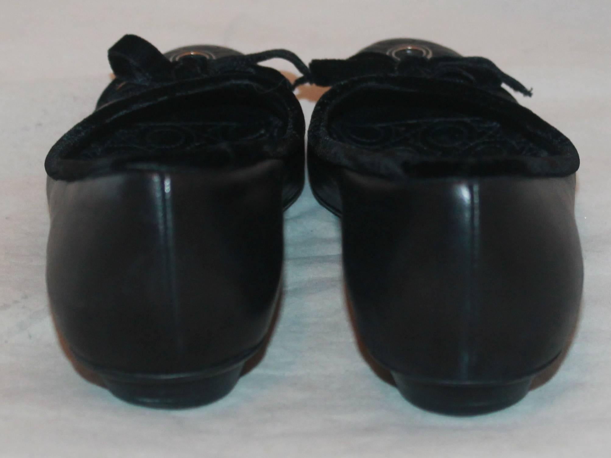 Women's Ferragamo Black Leather Ballet Flats with Velvet Trim - 7AA For Sale