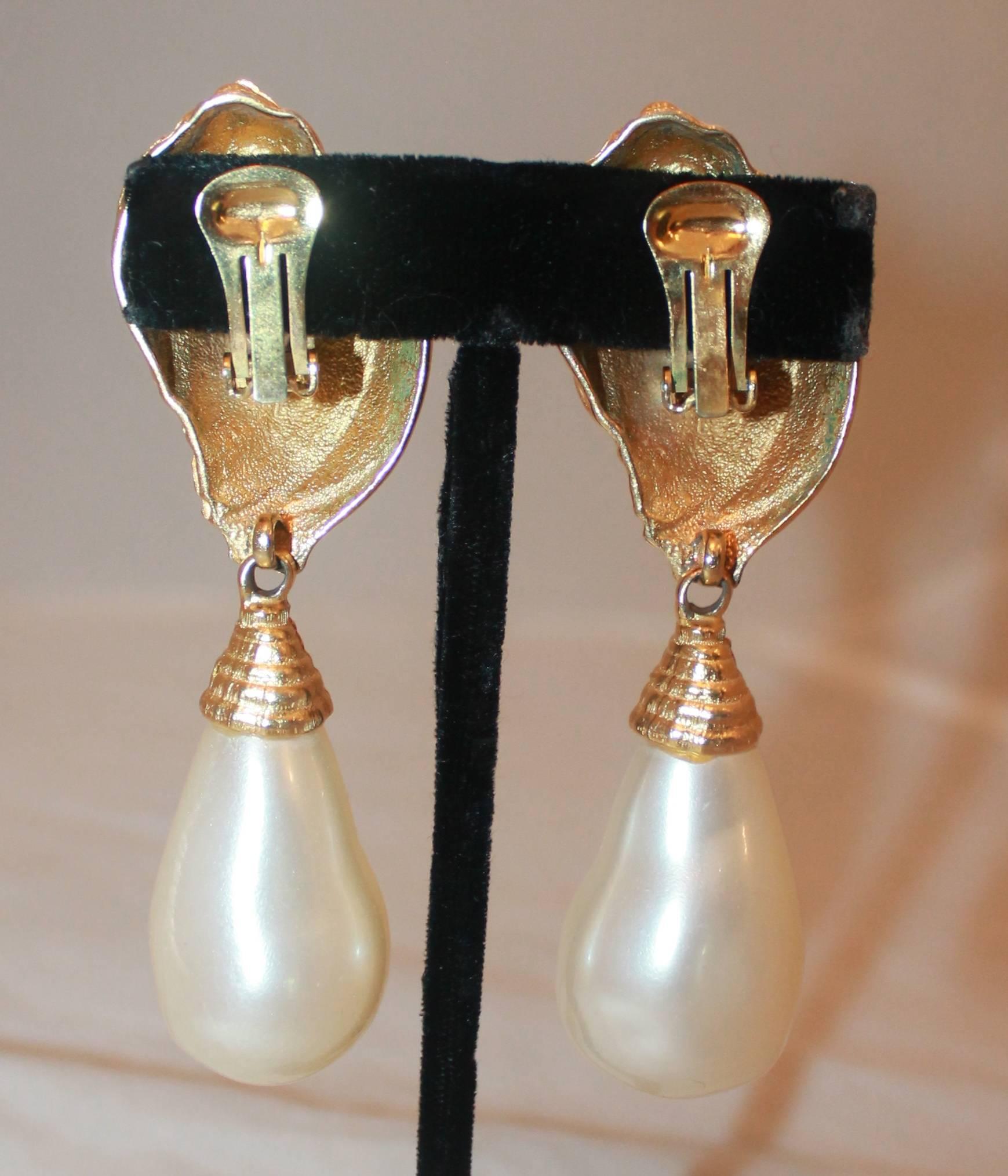 Ben Amun Gold Vintage Gold Seashell & Pearl Drop Earrings - circa 1980's In Excellent Condition In West Palm Beach, FL