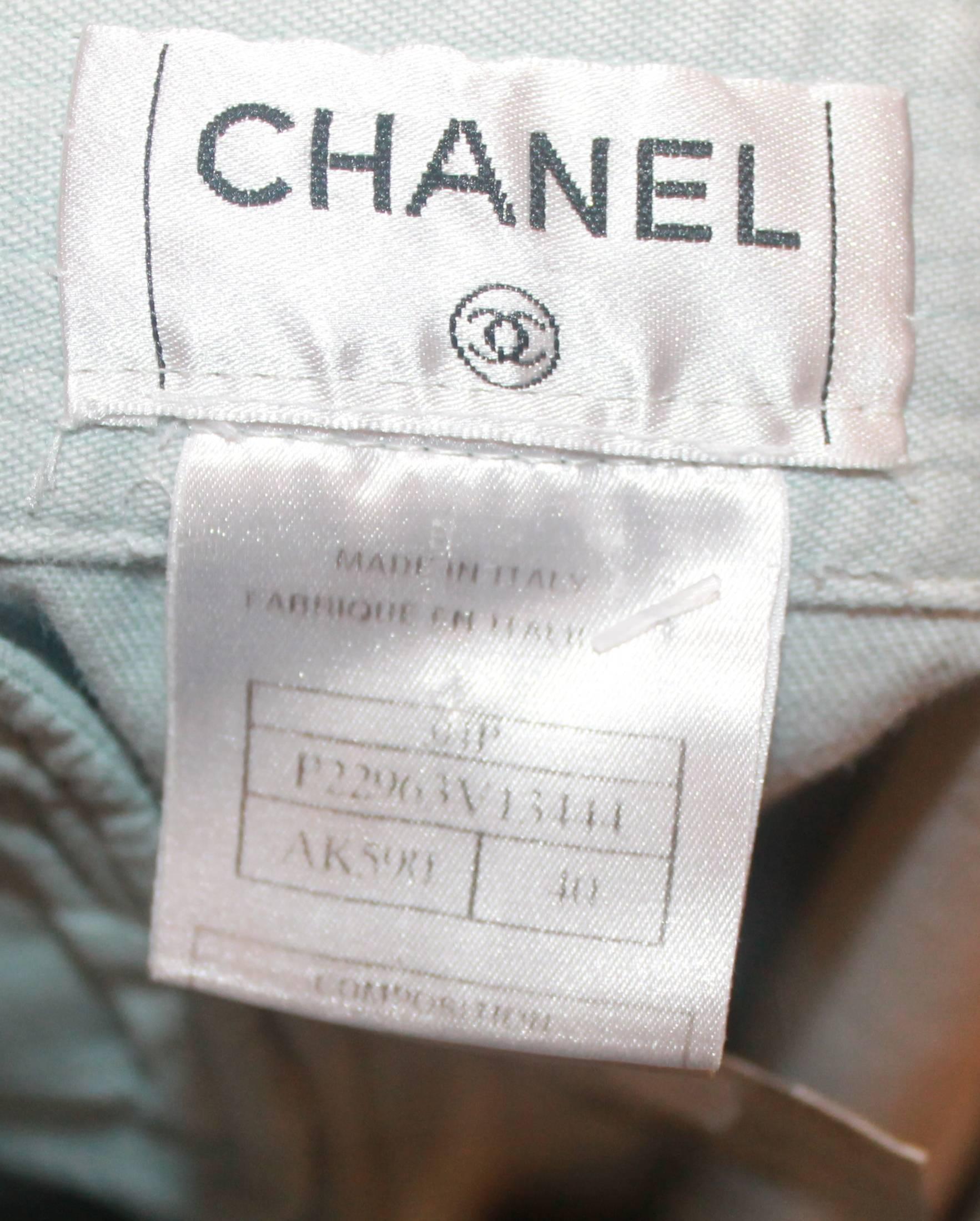 Chanel Light Denim Capri Pants w/ Frayed Bottom - Size: 40 - 04P 1