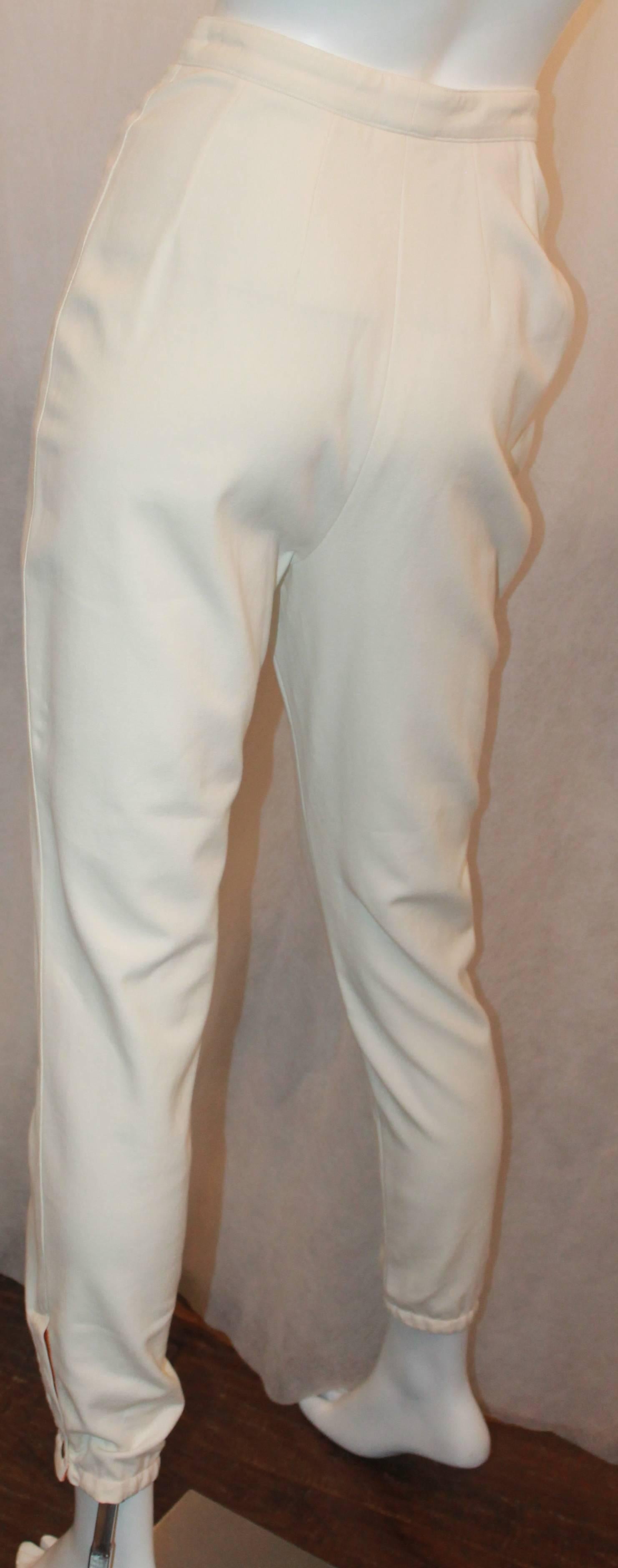 Beige Hermes Vintage Pantalon d'équitation taille haute en ivoire - 34 - circa 1990's en vente