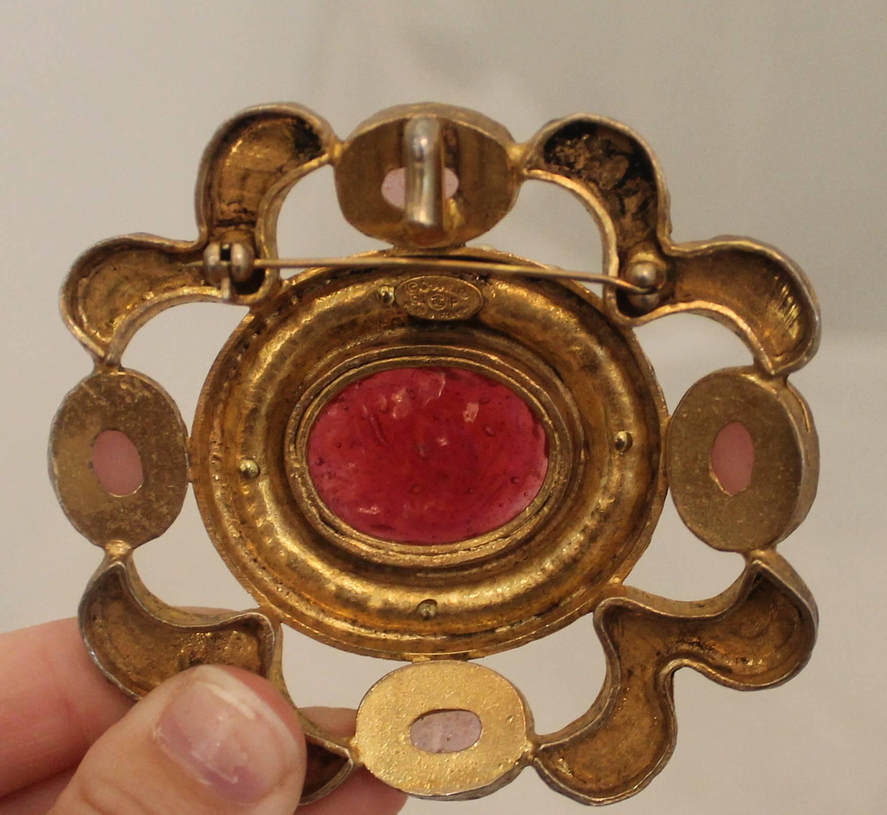 Women's or Men's Chanel Vintage Gold Brooch & Pendant with Pink Gripoix & Pearls - circa 94P