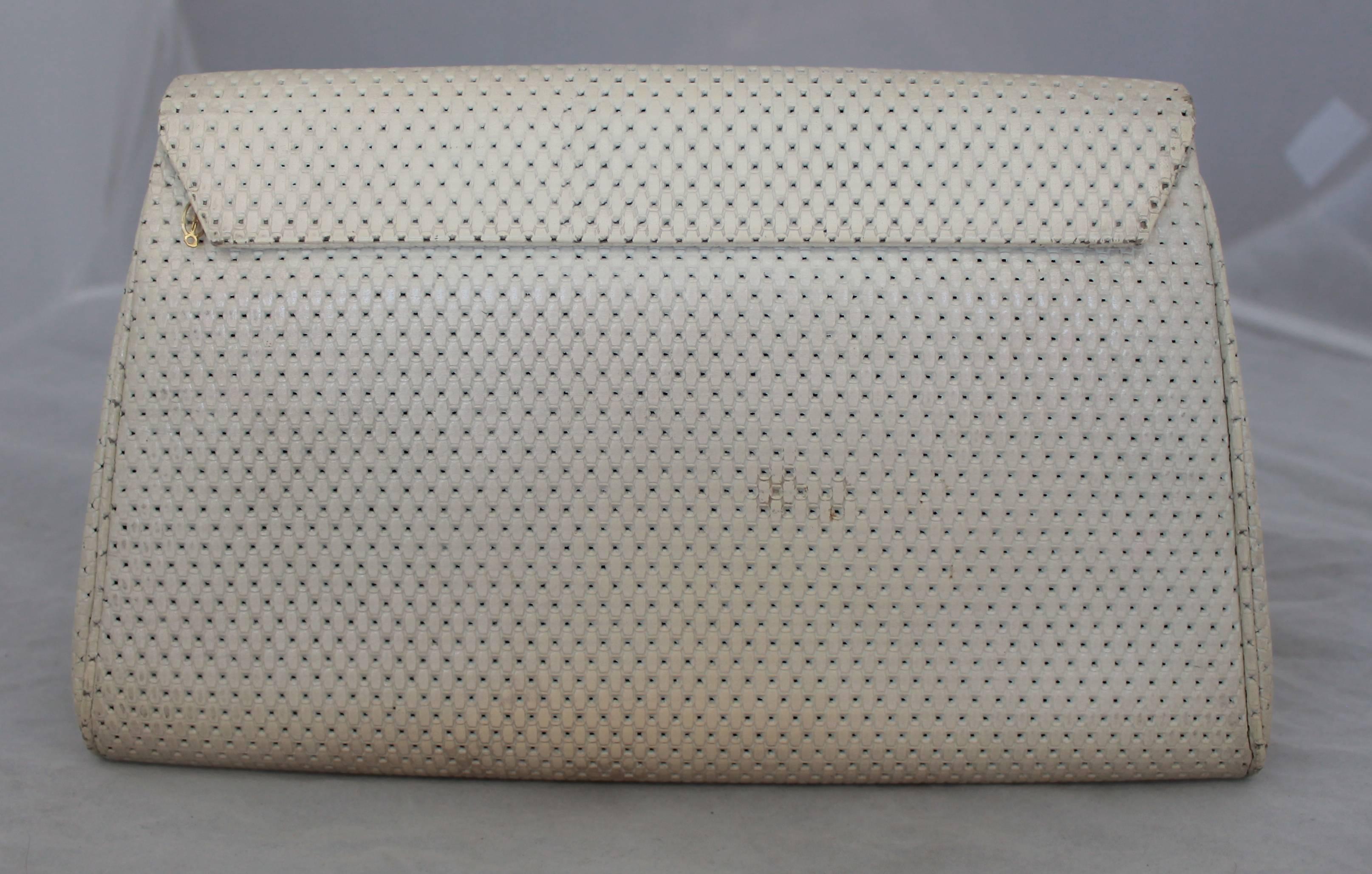 Paris Jacomo Ivory Perforated Leather Clutch with Green Stone - circa 1980's  In Good Condition In West Palm Beach, FL