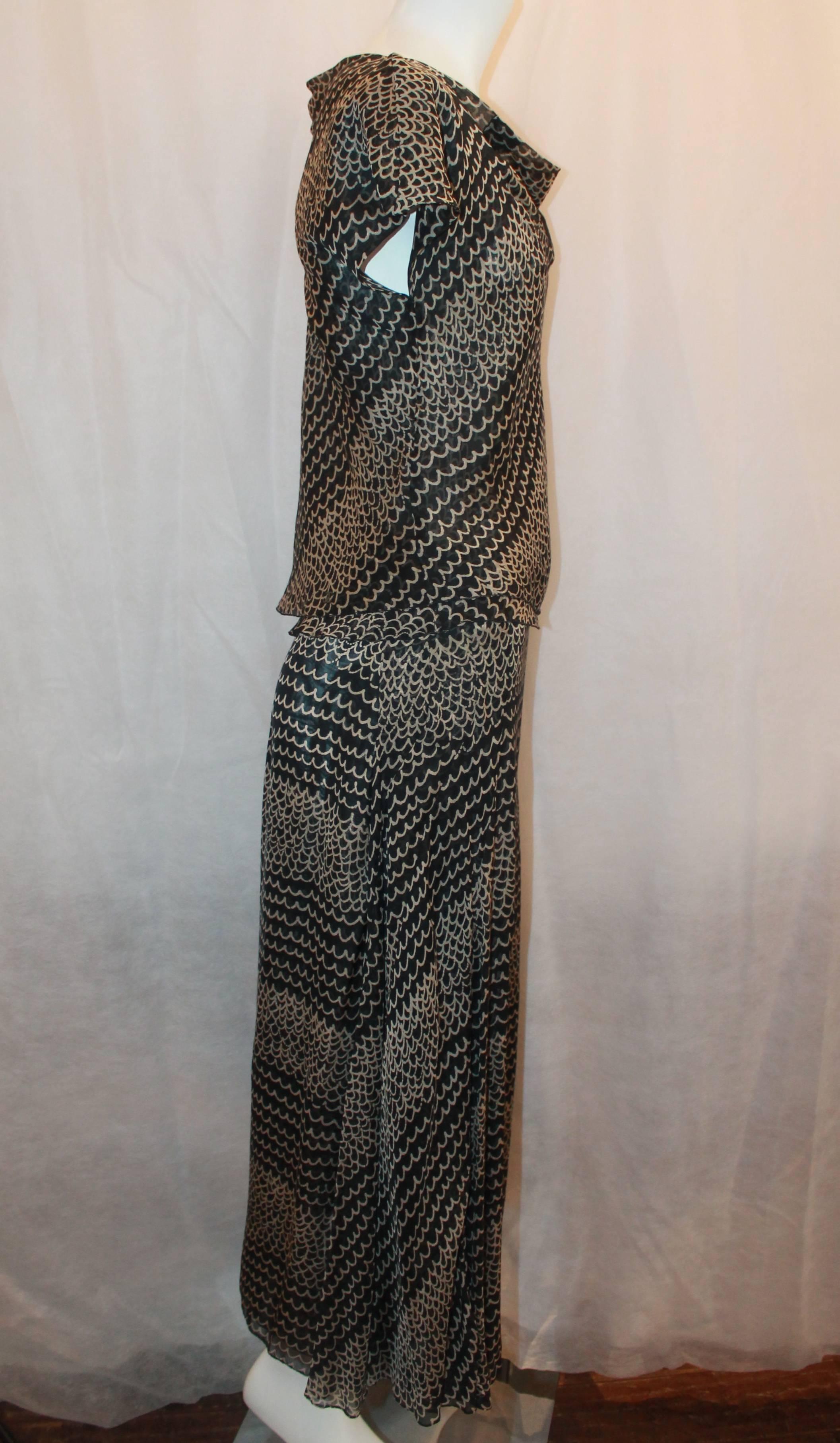 Chanel Black & Tan Silk Chiffon Printed Top & Skirt Set - 40 - 99P  In Excellent Condition In West Palm Beach, FL