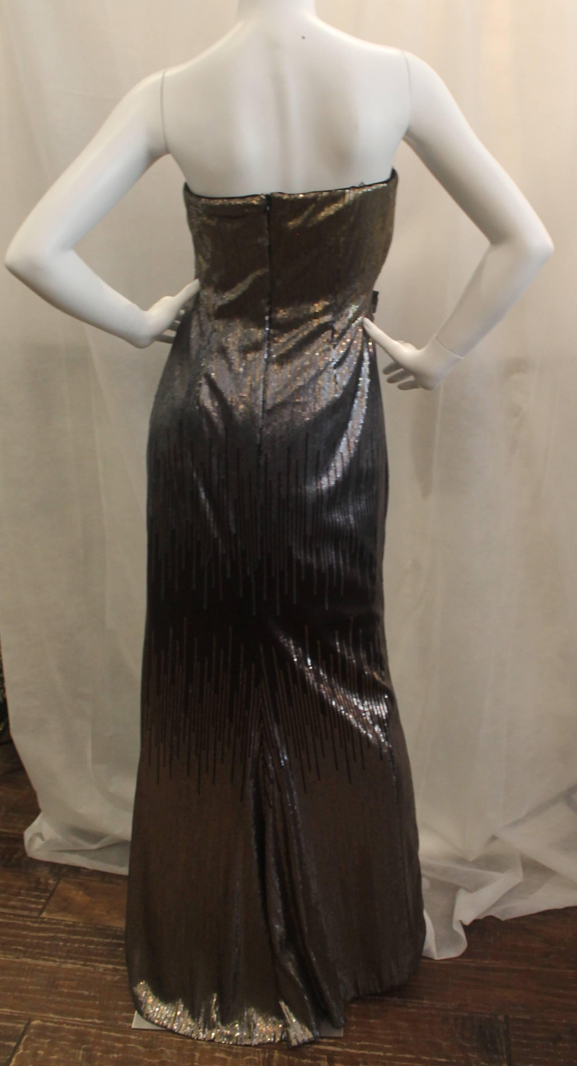 Badgley Mischka Metallic Sequin Strapless Gown with Flowers - 8 In Good Condition In West Palm Beach, FL