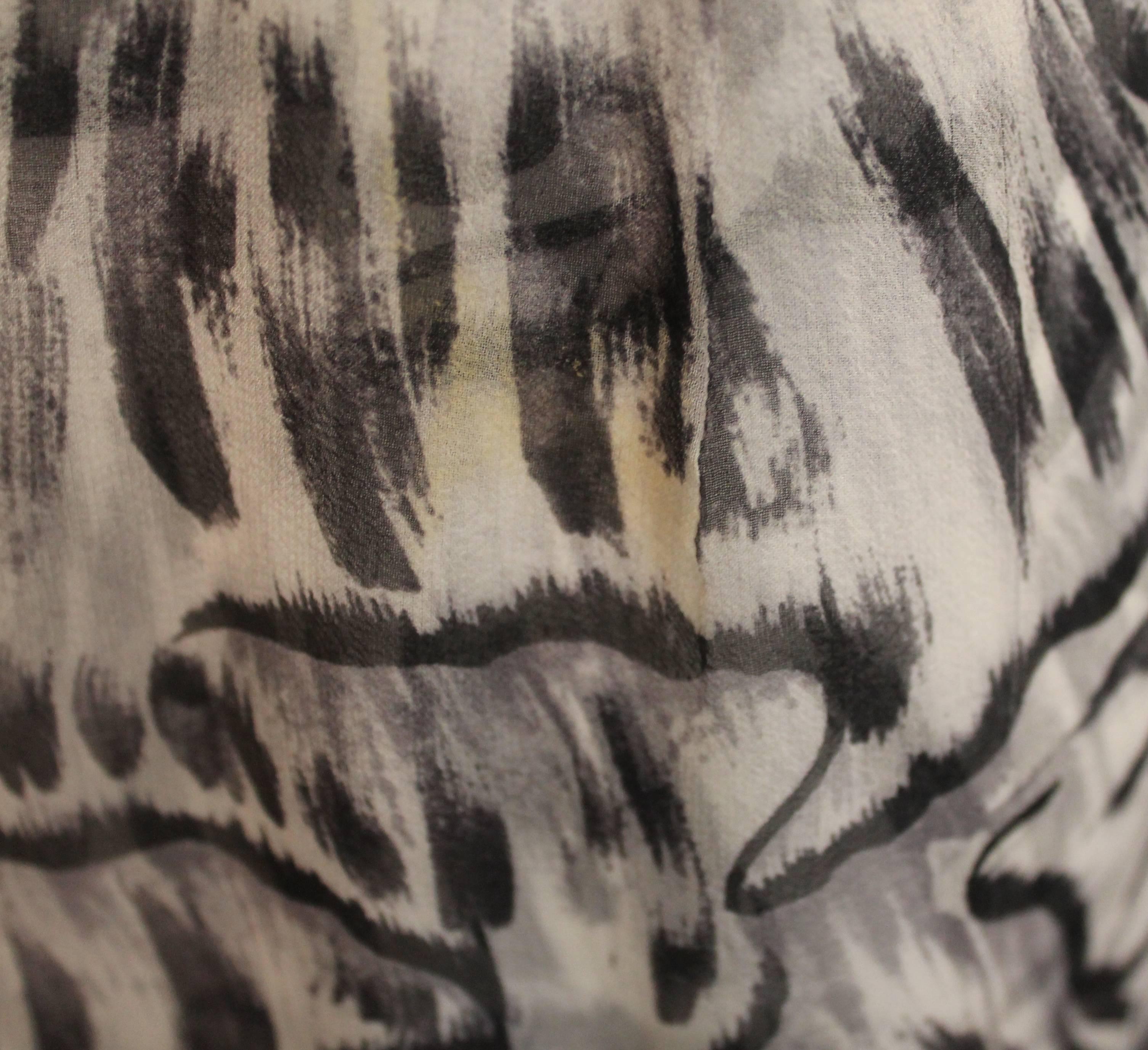 Women's Bottega Veneta Silk Gray Animal Printed Sleeveless Ruched Dress - 40