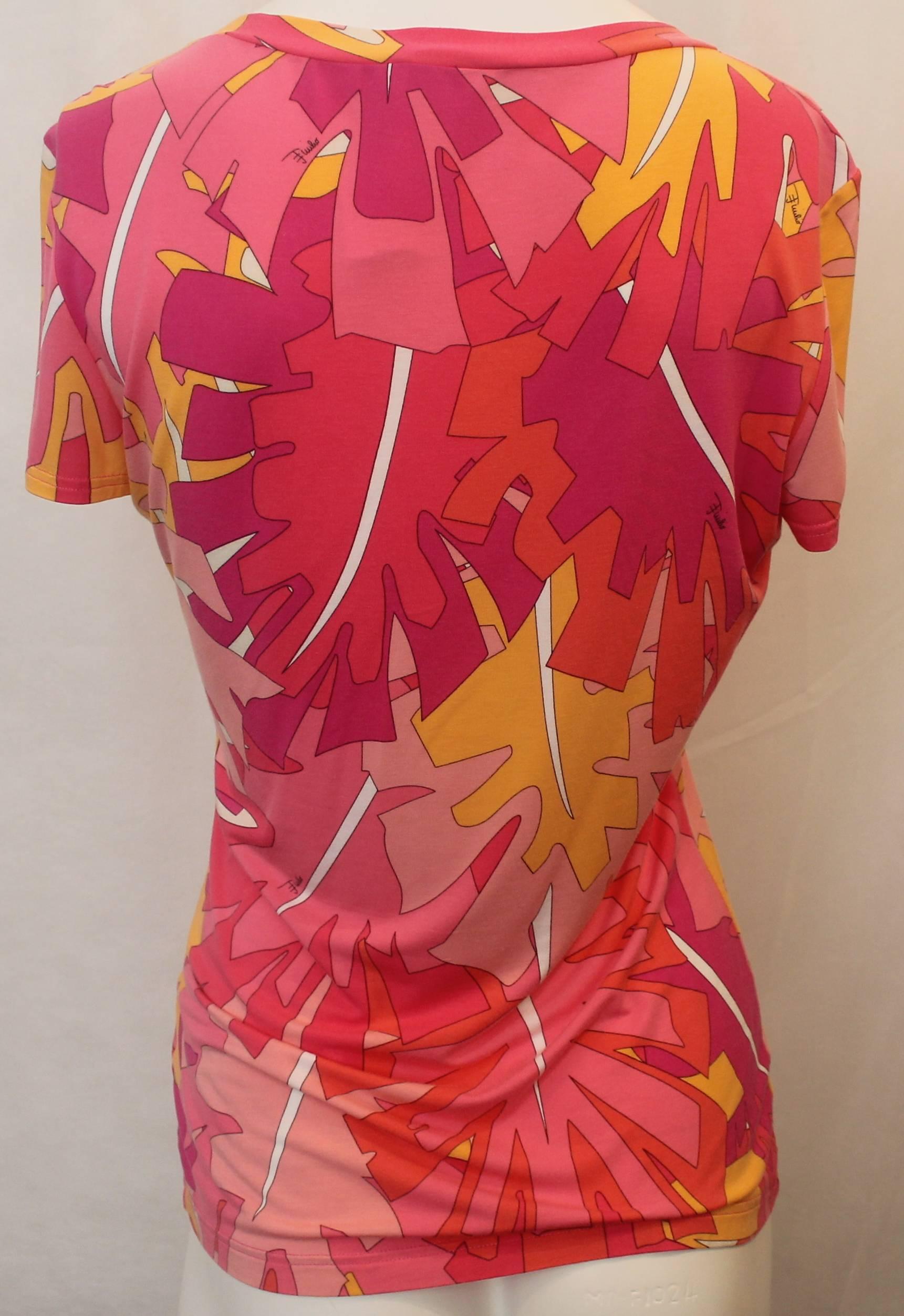 Emilio Pucci Pink and Orange Printed Synthetic Blend Short Sleeve V-Neck Top - L In Good Condition In West Palm Beach, FL