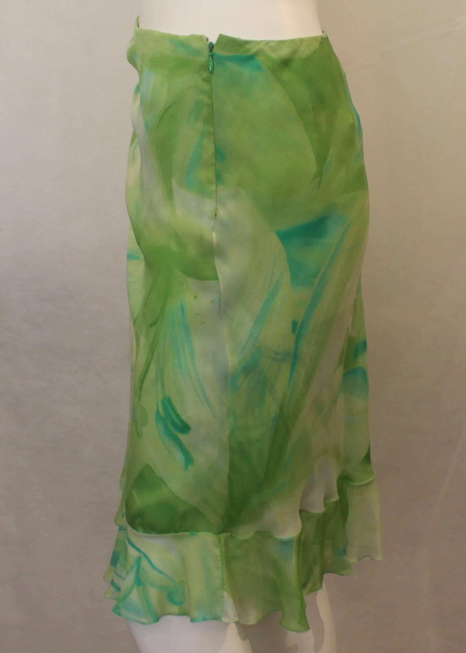 Oscar de la Renta Green Watercolor-Like Floral Printed Silk Chiffon Skirt  In Excellent Condition For Sale In West Palm Beach, FL