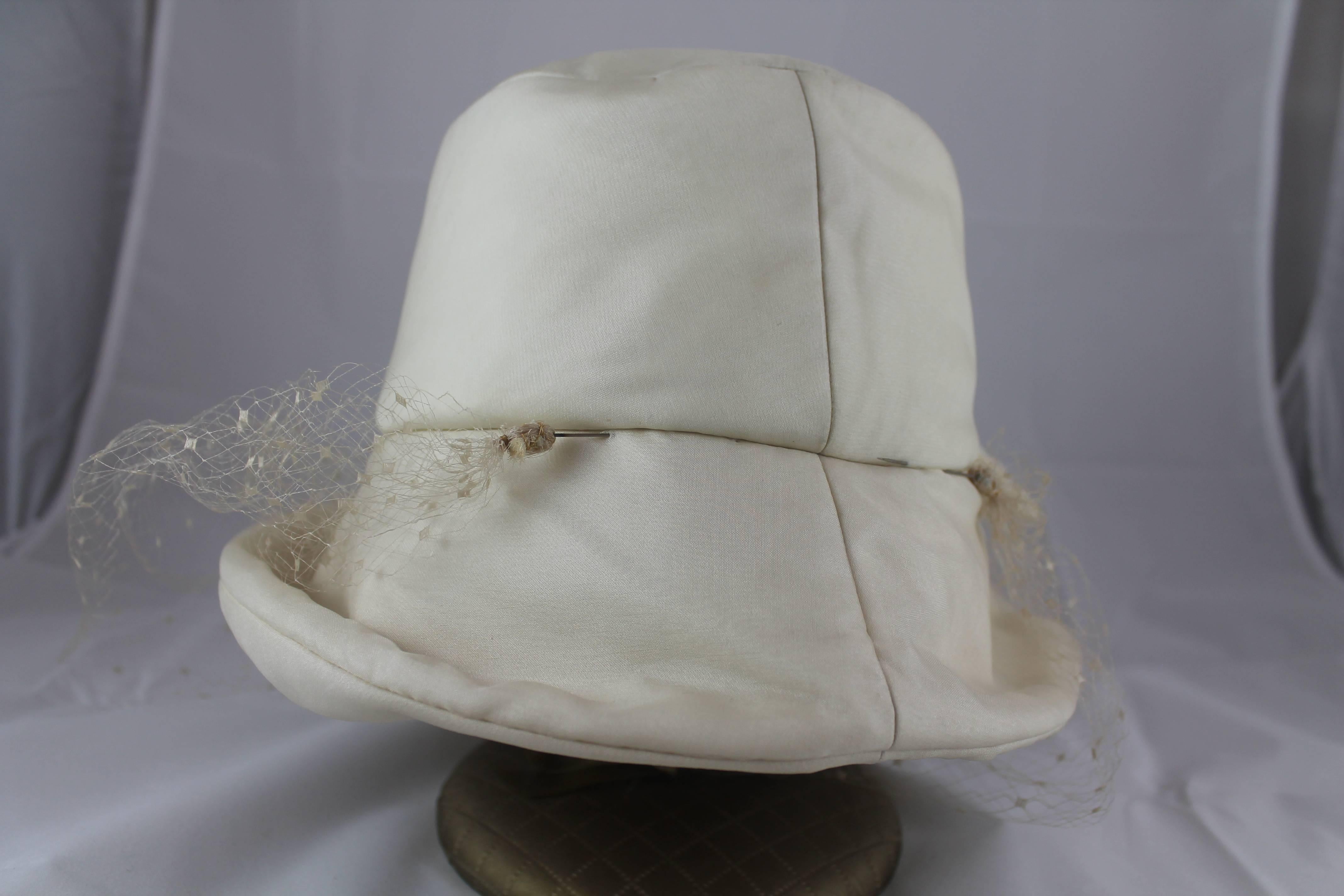 Gray Fleurette Ivory Silk Hat with Bow, Mesh, and Pins