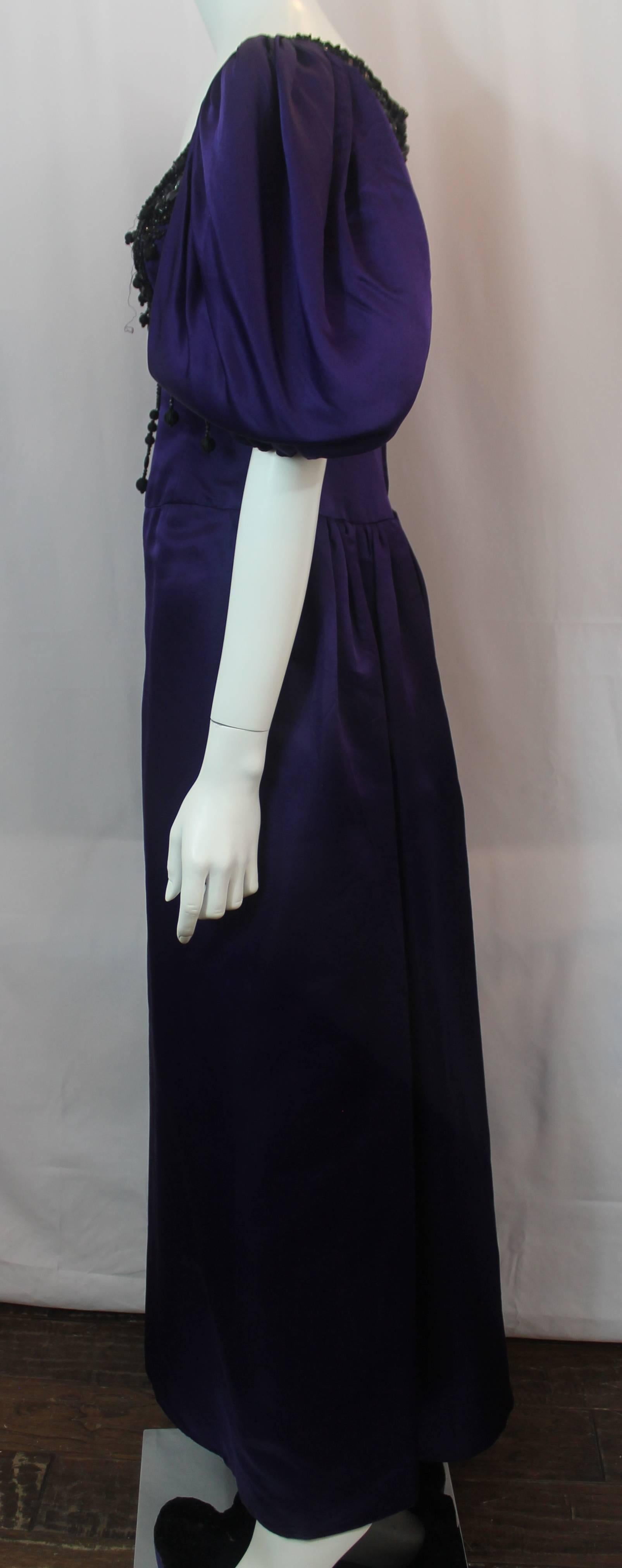 Oscar de la Renta Purple Silk Gown with Puffy Sleeves and Beading - 8 -circa 90s In Good Condition In West Palm Beach, FL